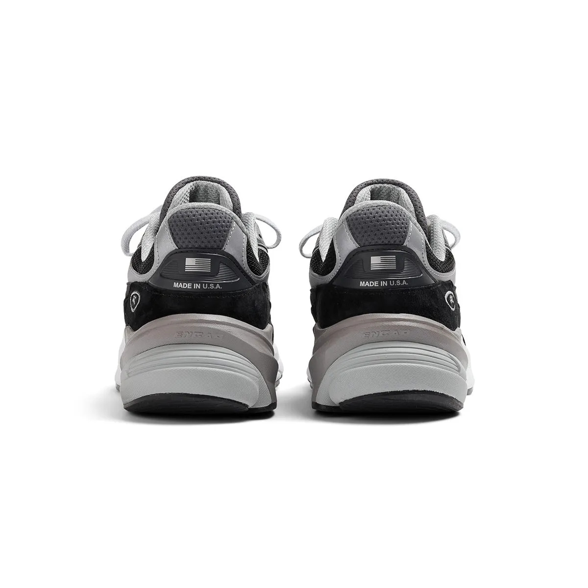 Flat footbed Everyday Routine in USA Wmns 990v6 'Black White'