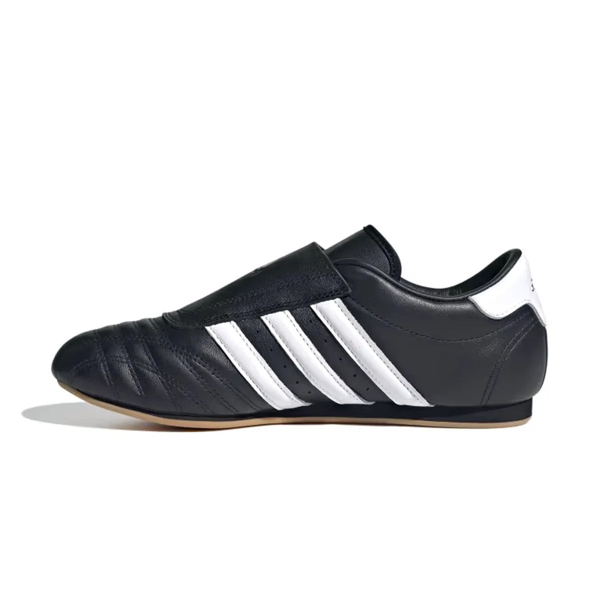 Wmns Taekwondo 'Black White' Built Light
