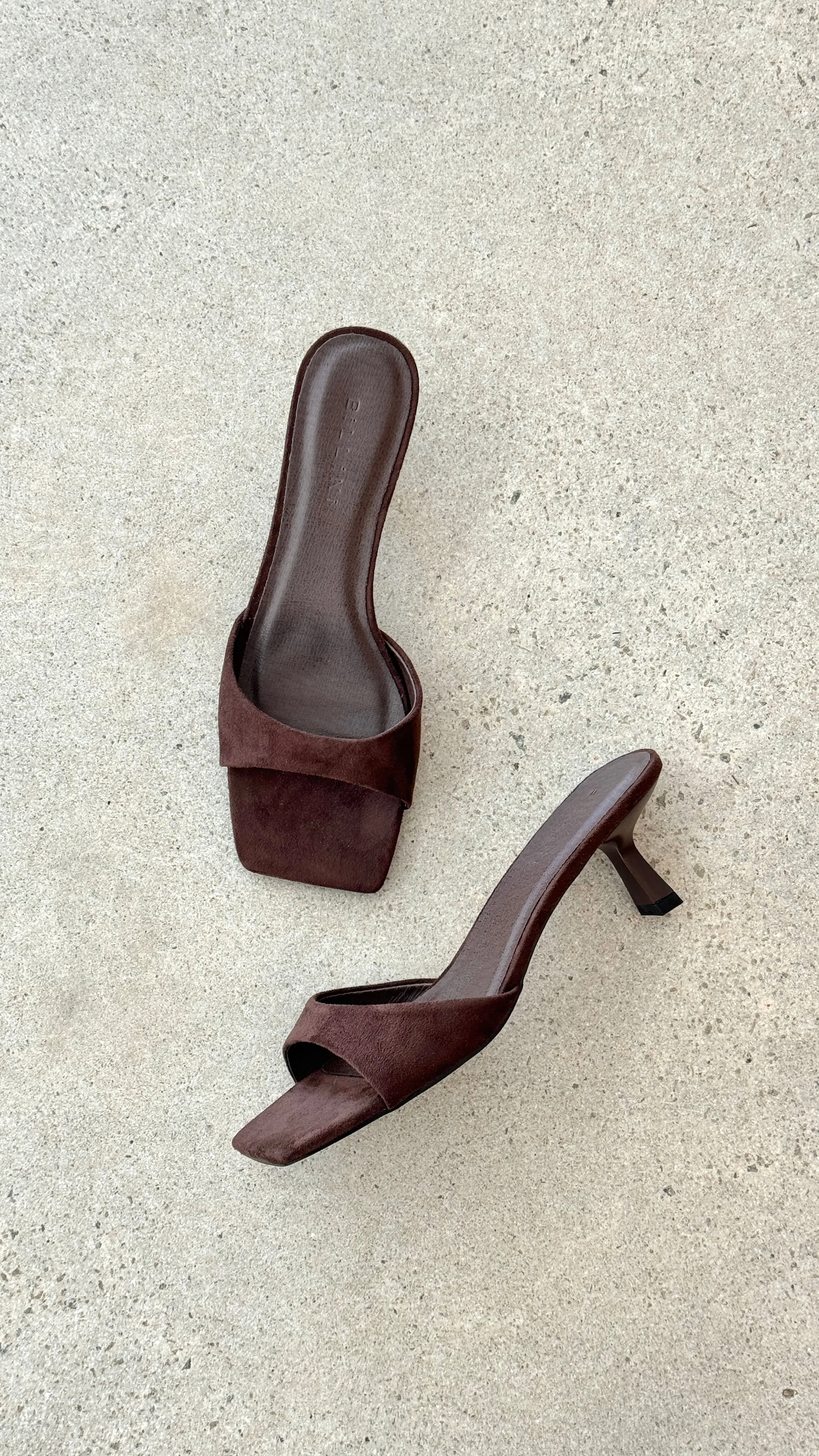Comfy Pumps Special Pick Meadow Heel - Dark Cacao Suede
