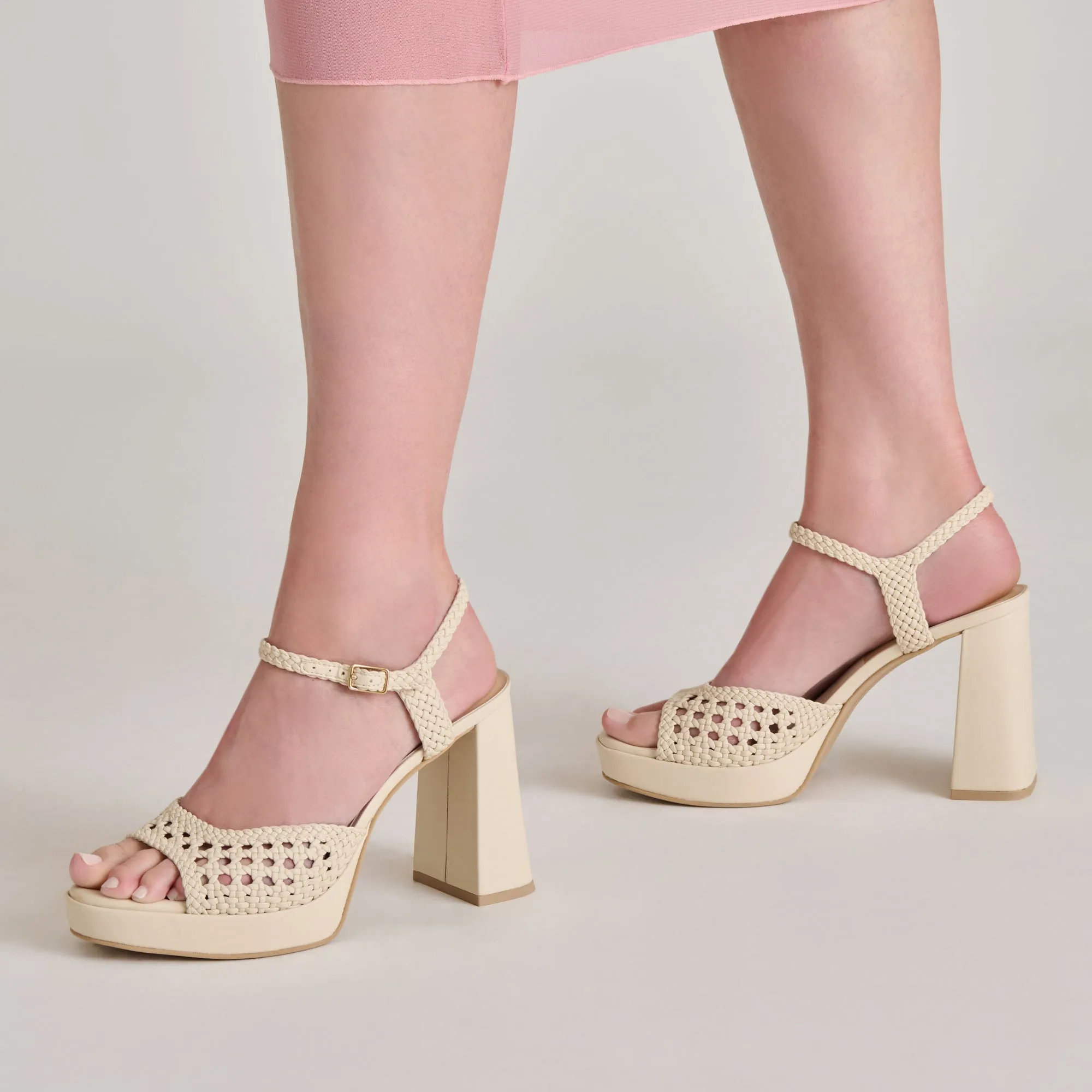 Narrow Fit Padded Tongue PEYTEN HEELS CREME WOVEN STELLA