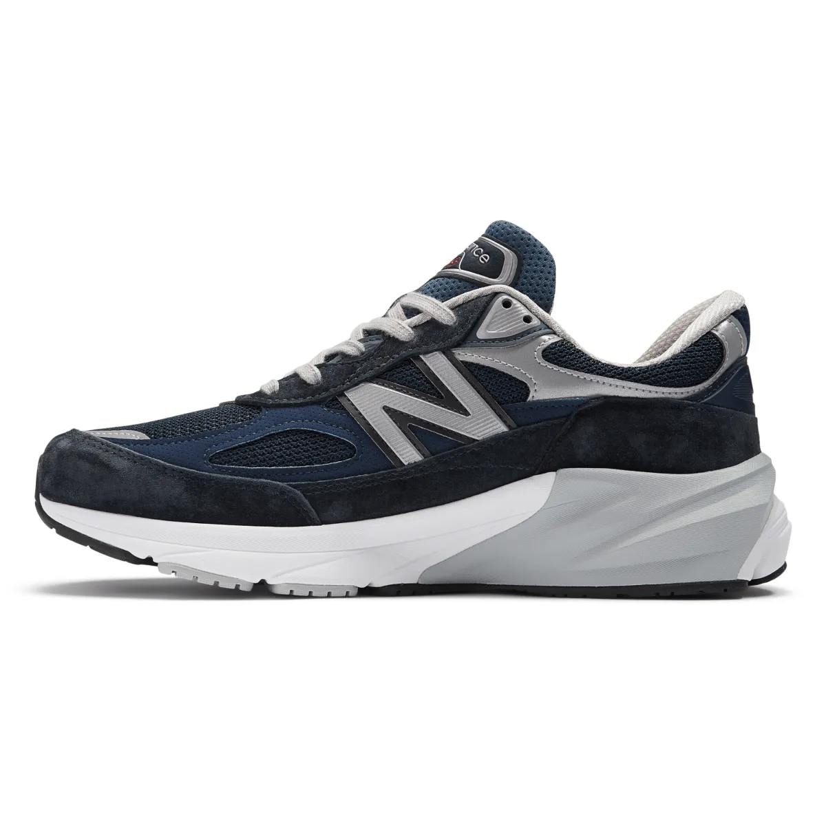 Easy Walk Harbor Path New Balance Men's M990NV6 Navy/White