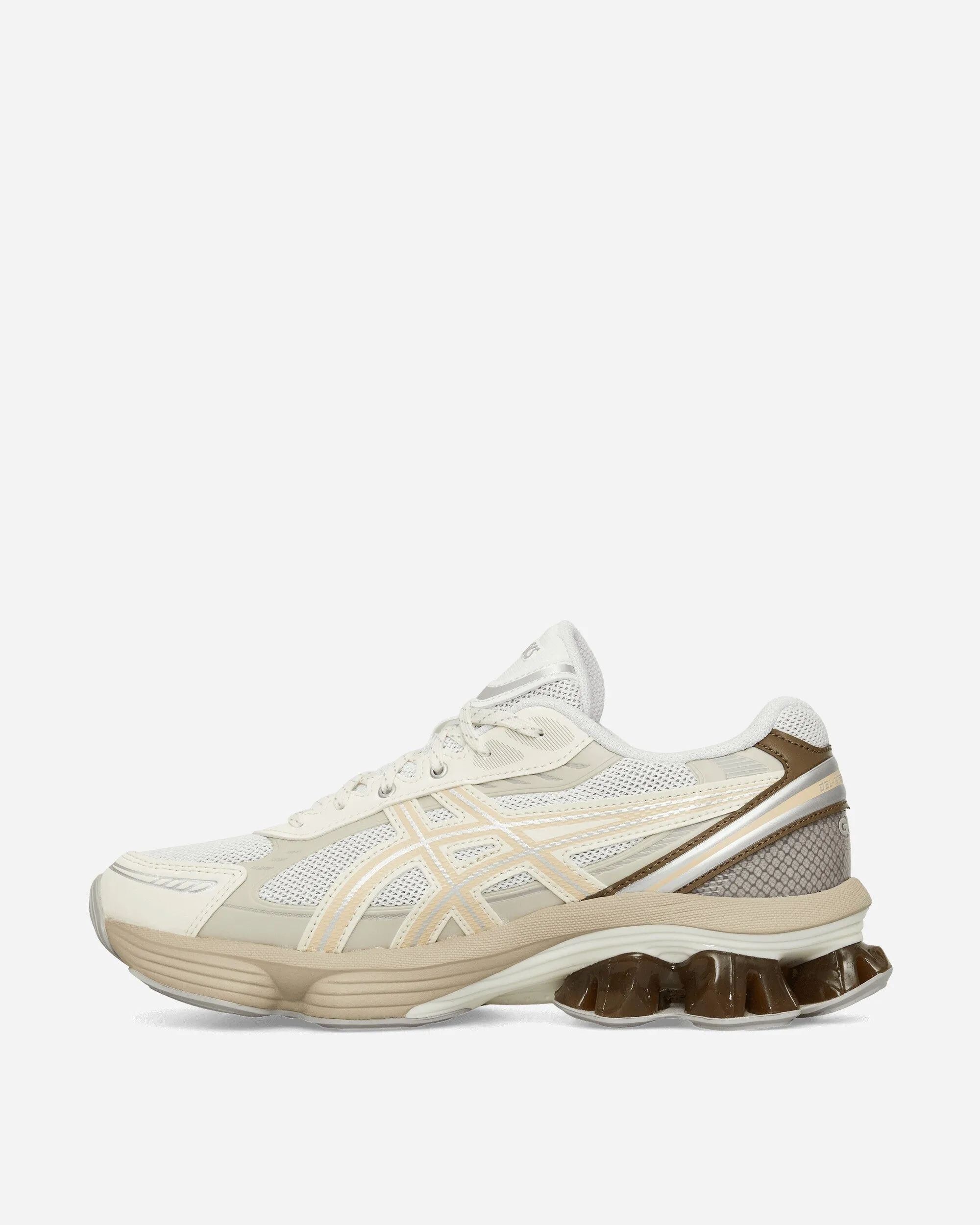 Class Day Slim Look GEL-Kinetic Fluent Sneakers White / Marzipan