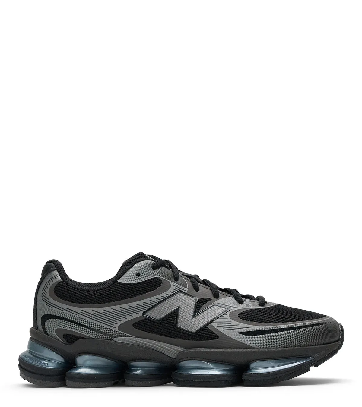 family vacation front - zip New Balance Abzorb 2000 Black
