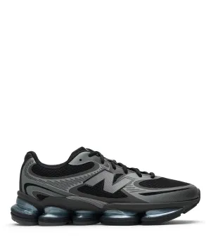 family vacation front - zip New Balance Abzorb 2000 Black