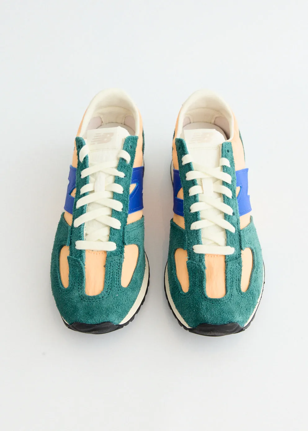 471 'New Spruce' Sneakers Calm Tone