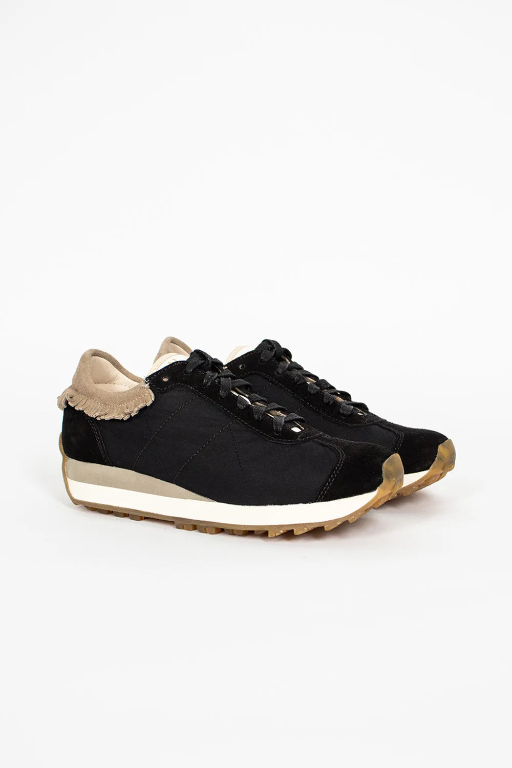 Walpi Runner Black Quick Outing Minimalist Edge