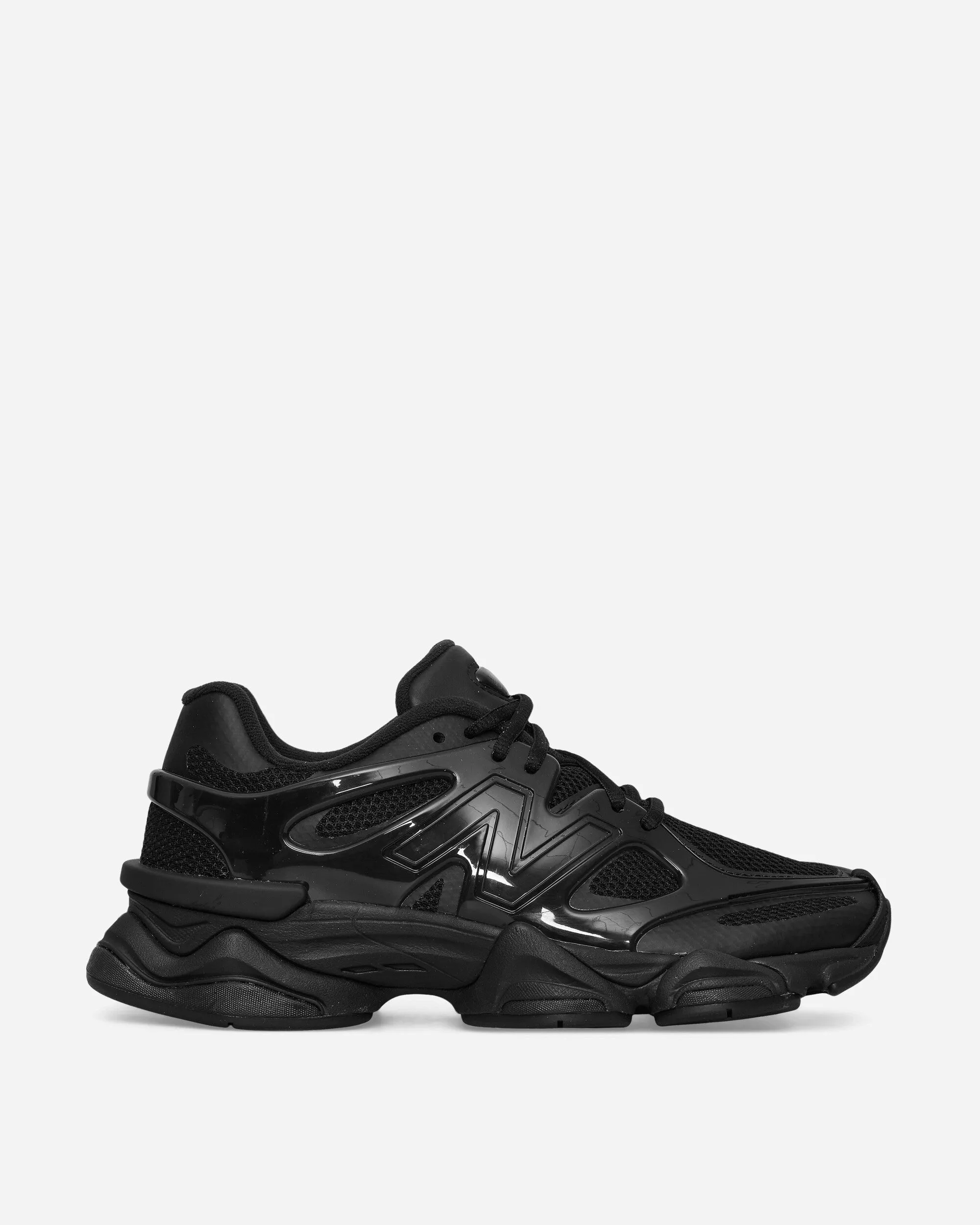 Carefree Fit Mesh Comfort 9060 Sneakers Triple Black