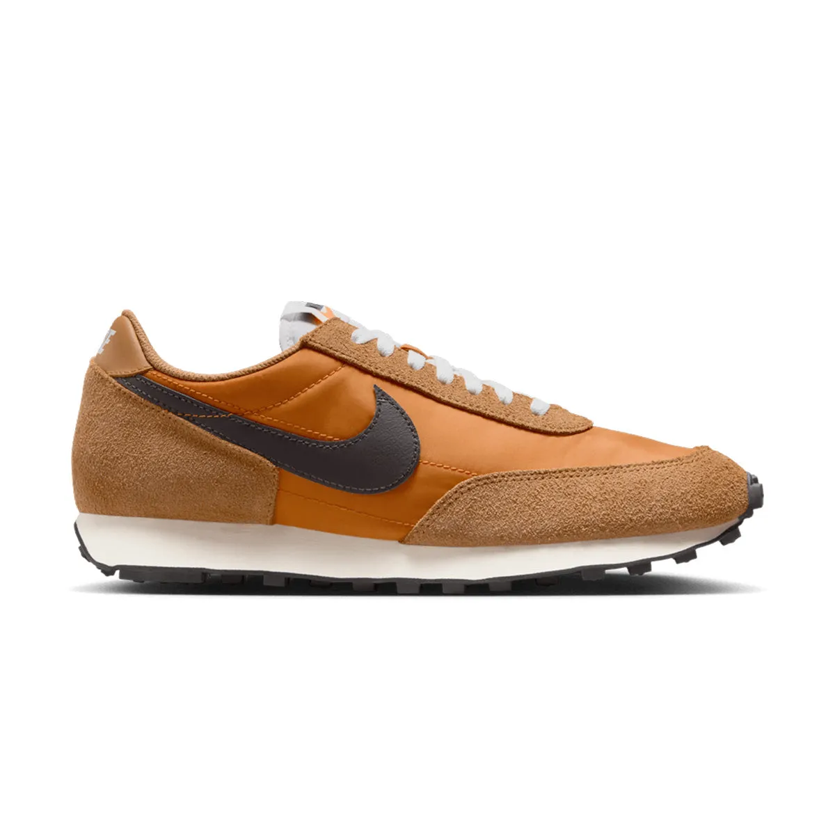 Daybreak SP 'Flax Monarch' Good Traction