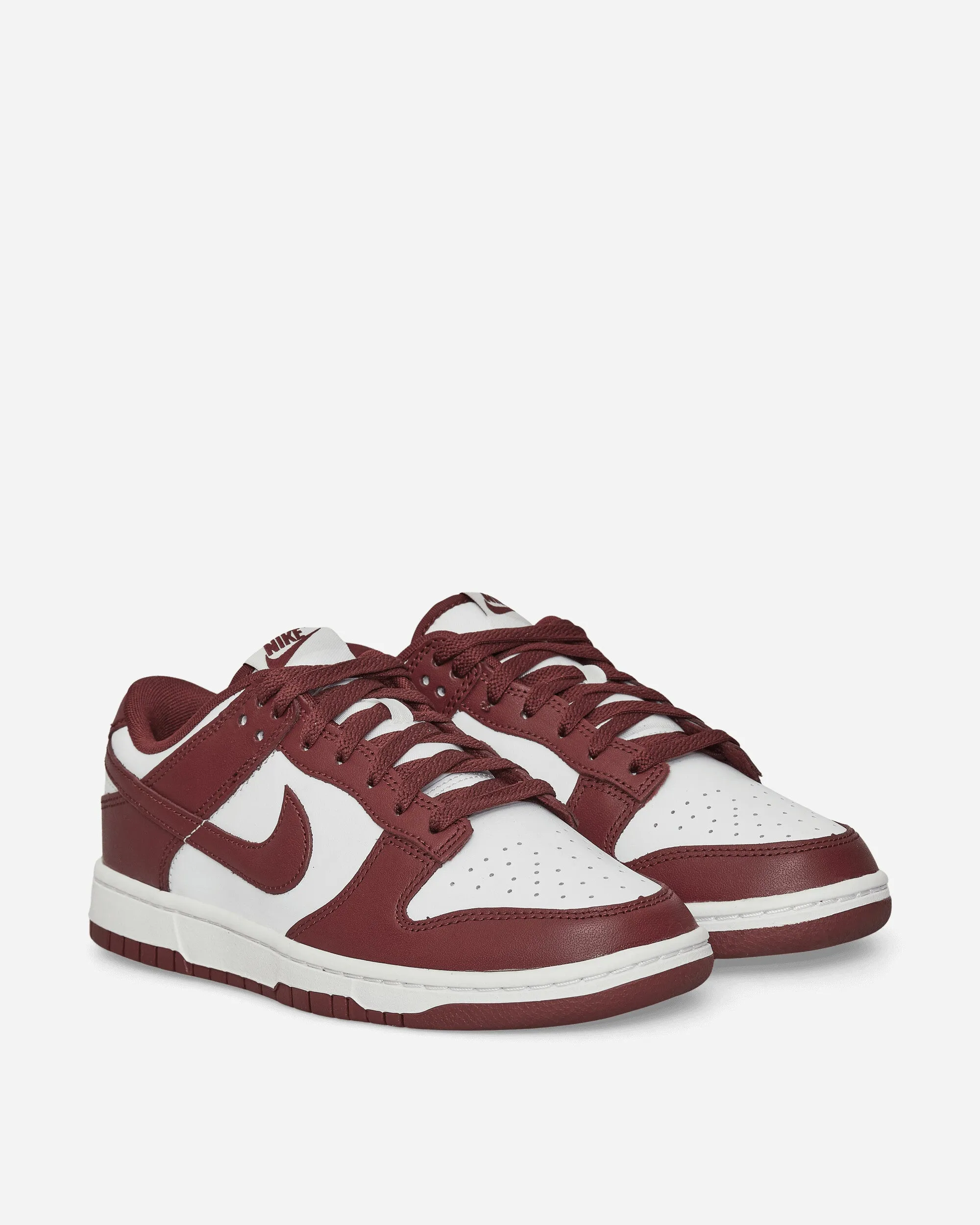 Dunk Low Retro Sneakers White / Redwood Light Ride Ergonomic Fit