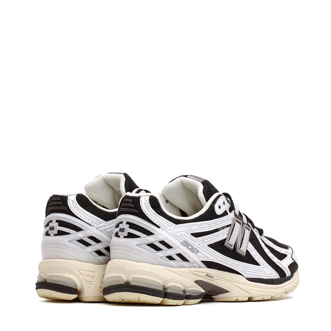 padded - comfort shoes smooth - surface running shoes New Balance Unisex 1906R White Black Metallic U1906RCI