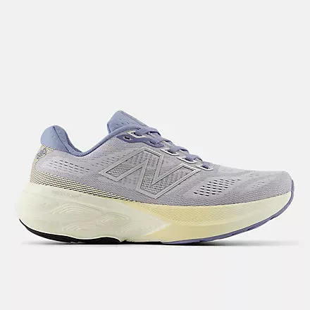 New Balance Women's 880v15 Holiday Shoes Premium materials