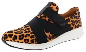RecycledMaterial Clarks Women's Un Rio Strap Hook & Loop Slip On  Sneakers with Arch Support