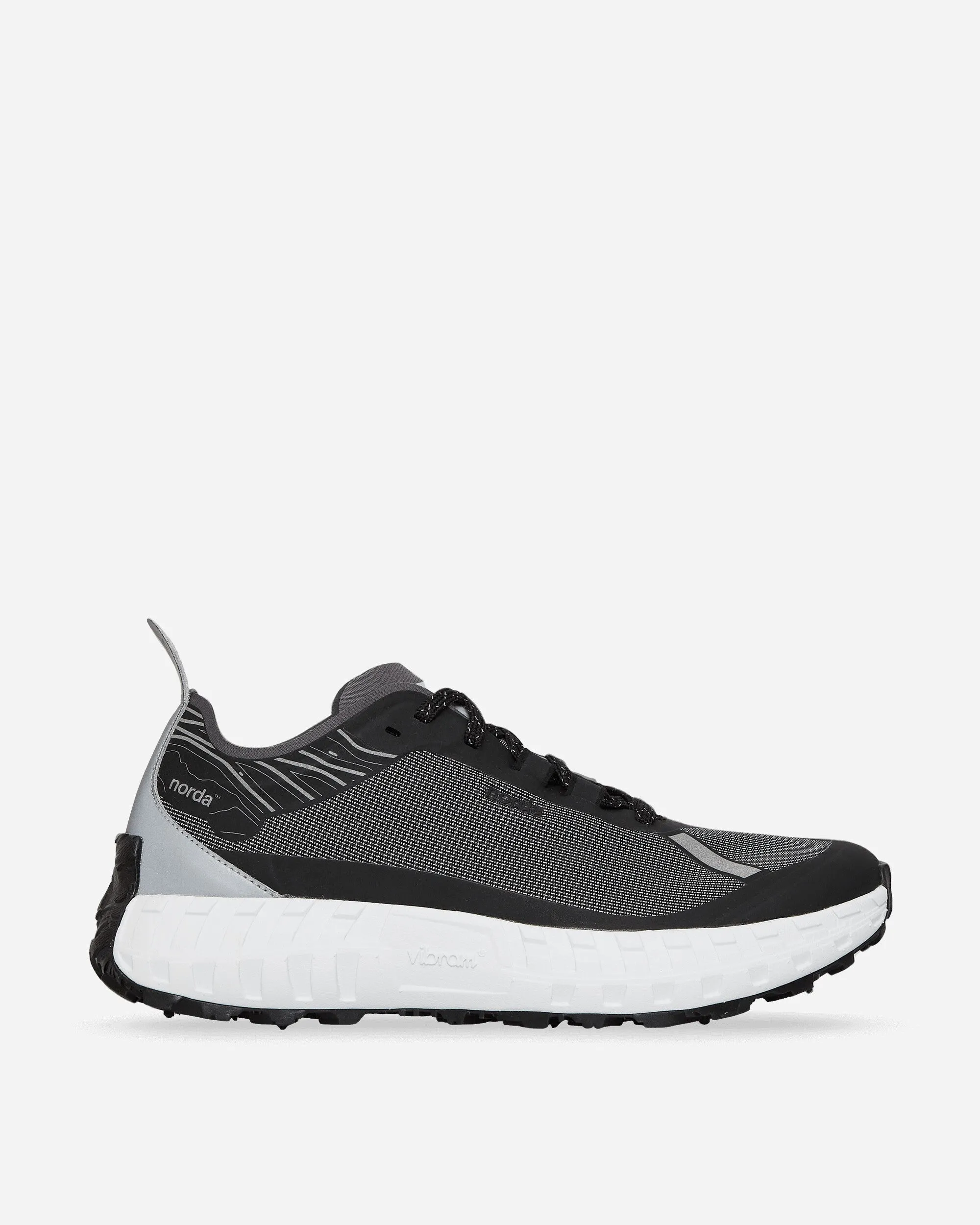 001 Sneakers Core Black Fit Freedom