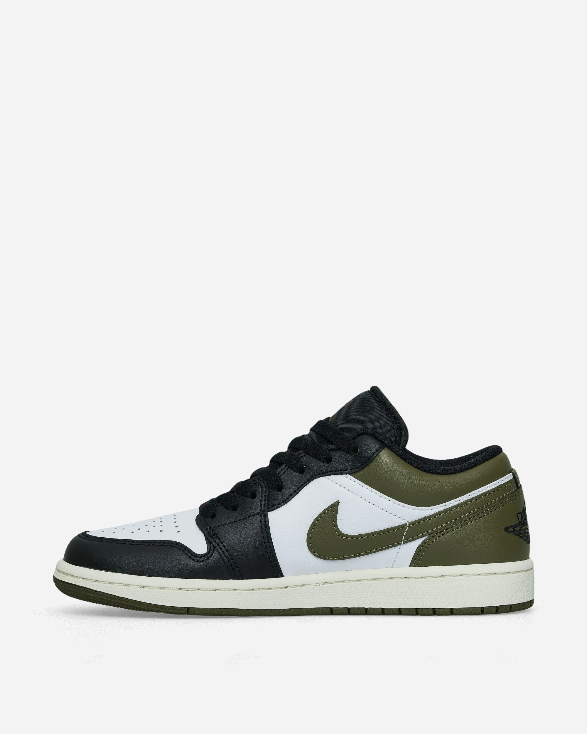 Tunnel Step Ergonomic Design Air Jordan 1 Low Sneakers Black / Medium Olive