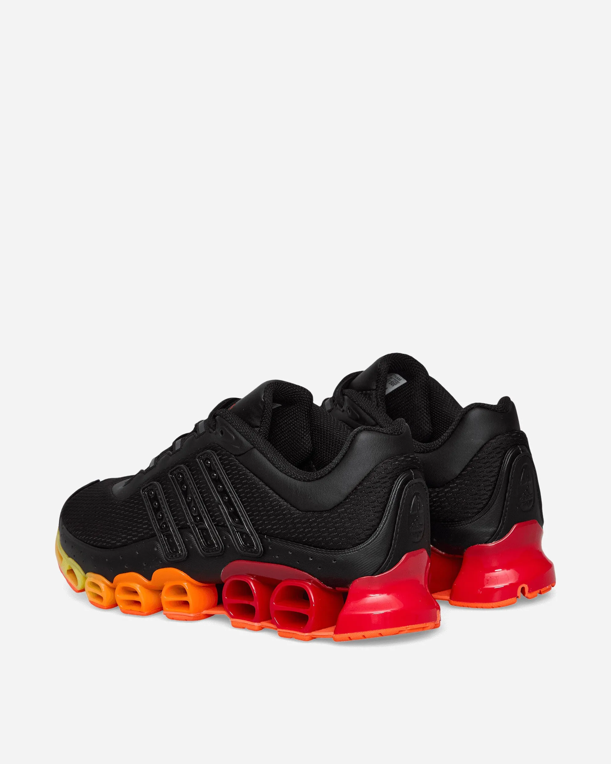 Everyday Footwear Ice Walk Megaride Sneakers Core Black / Better Scarlet