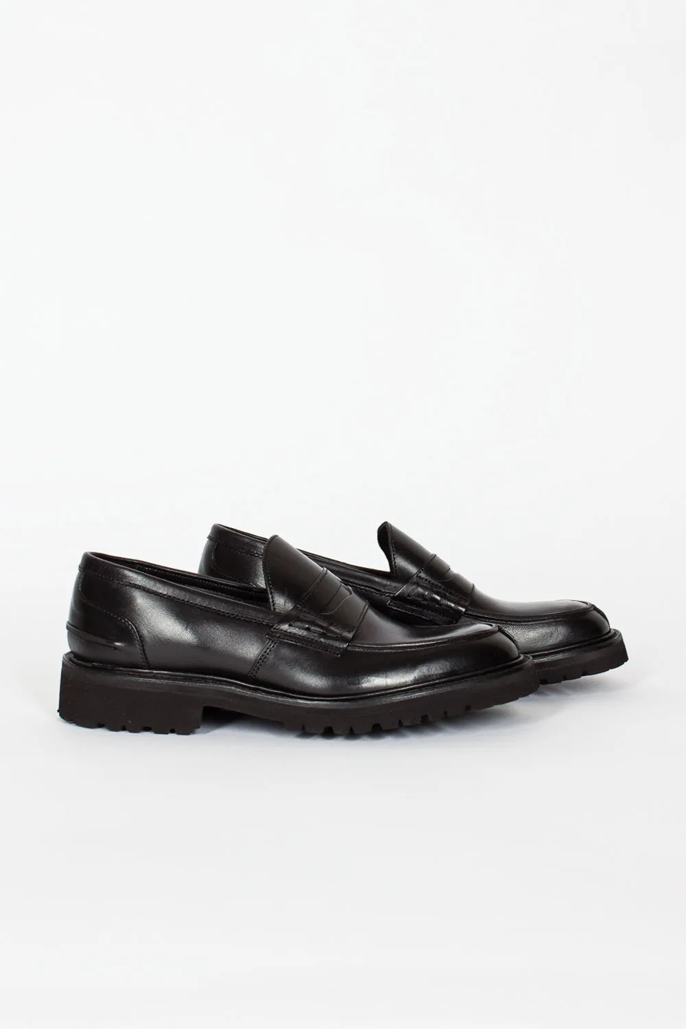 Eva Penny Loafer Black Seasonal Favorite Shine Step