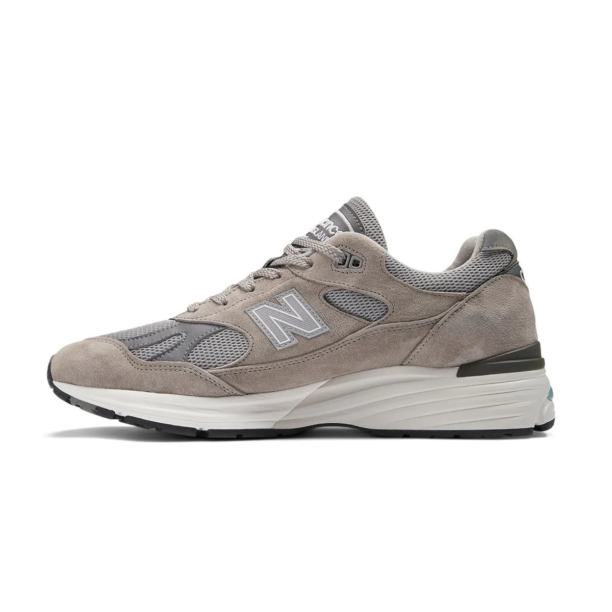 in UK 991v2 'Dove' Grip Enhanced Outsole Cushioned lining