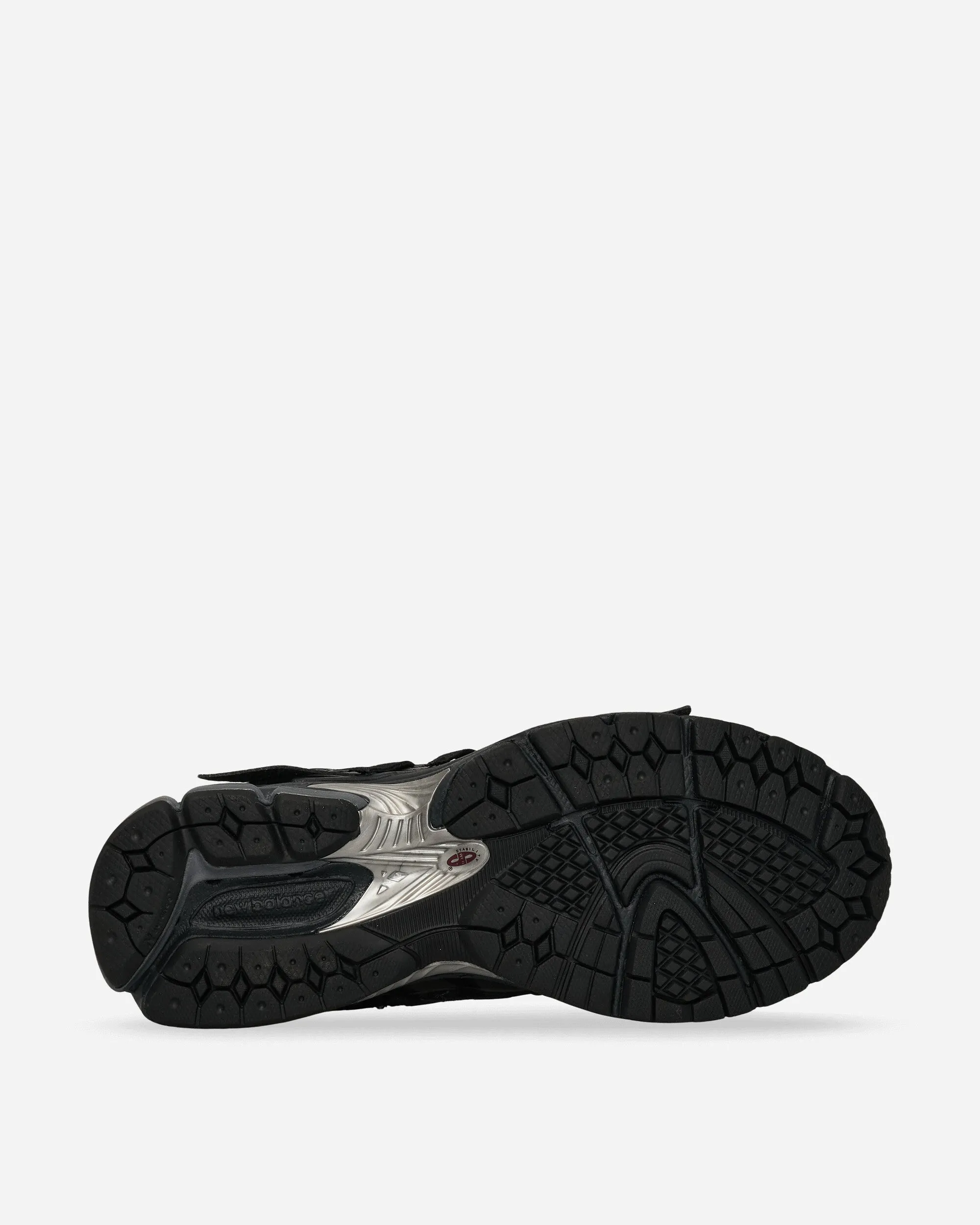 1906A Sneakers Black / Dark Silver Metallic / Phantom Relax Motion
