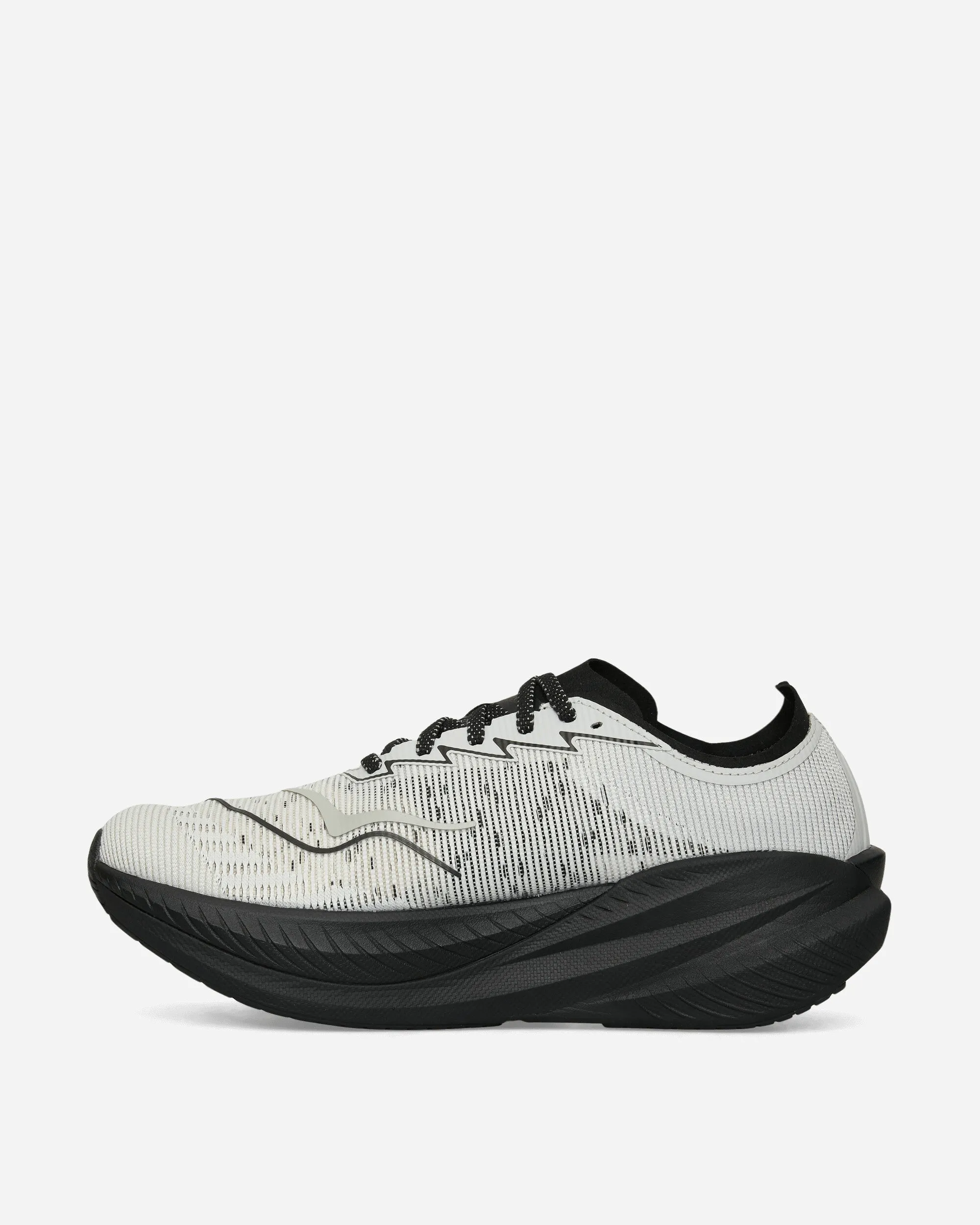 Modern Minimal Mach X 2 Sneakers Black / Stardust