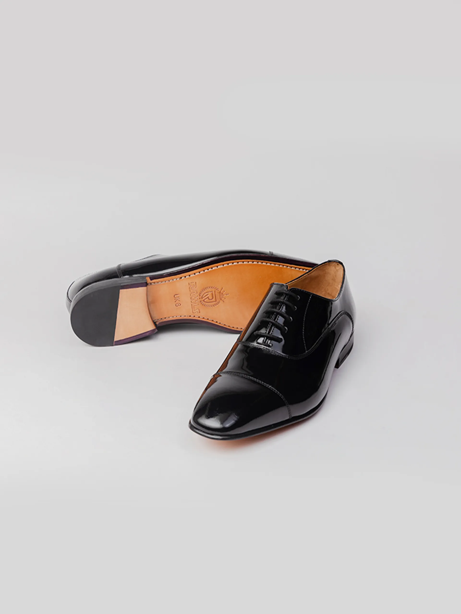 Smooth Finish Gift Oxfords Maverick Toecap Oxford - Patent Black