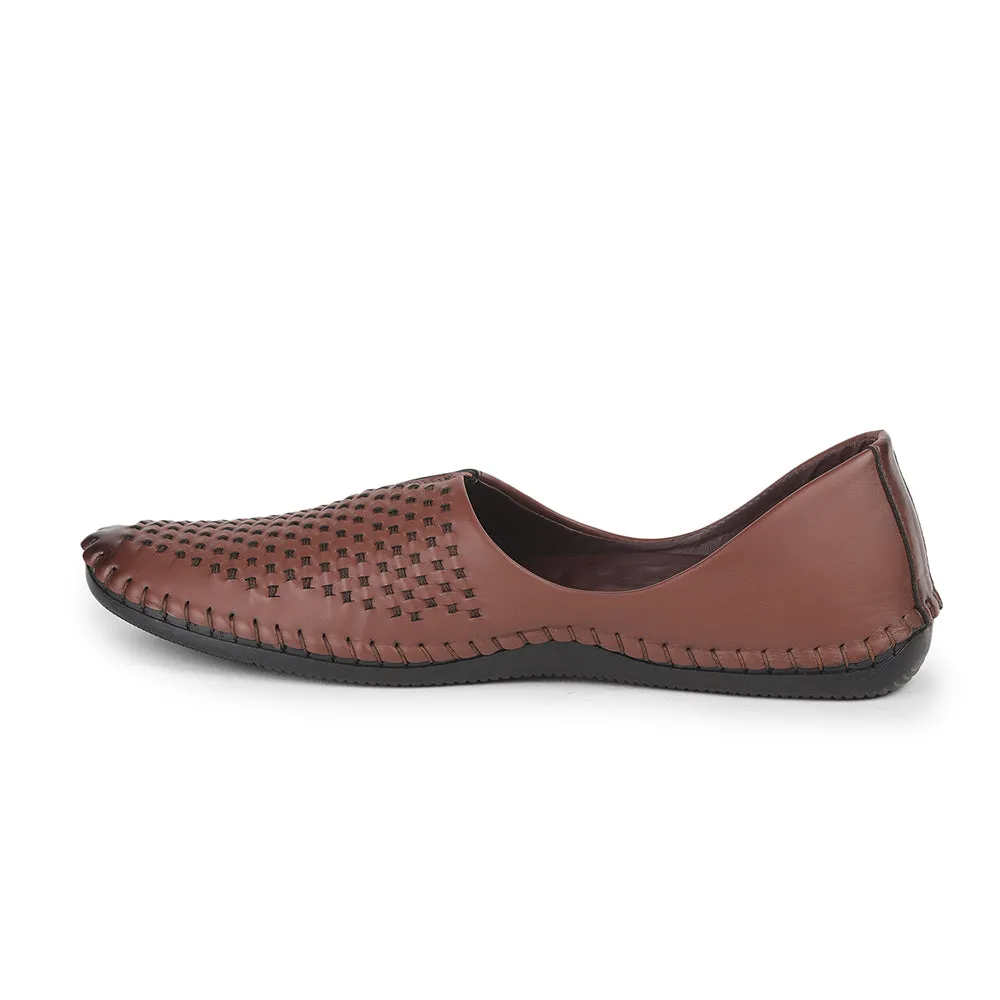 Season Free Fortune Tan Casual Mojari Loafers Shoes For Men AVN-40 By Liberty