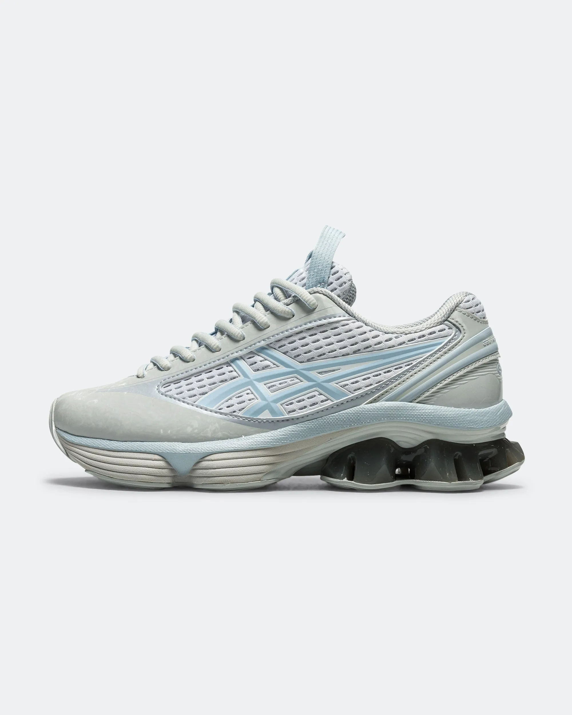 US6-S GEL-Kinetic Fluent - Glacier Grey/Soft Sky Hyper Responsive Cushion Minimalist