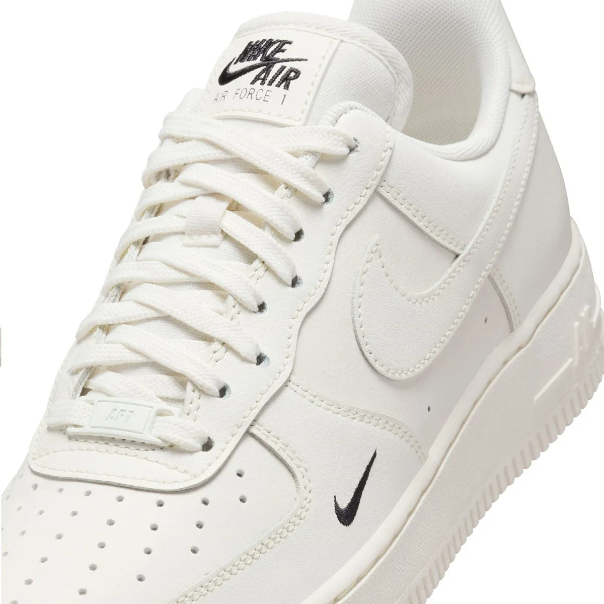 Smooth glide Wmns Air Force 1 '07 ESS 'Sail'