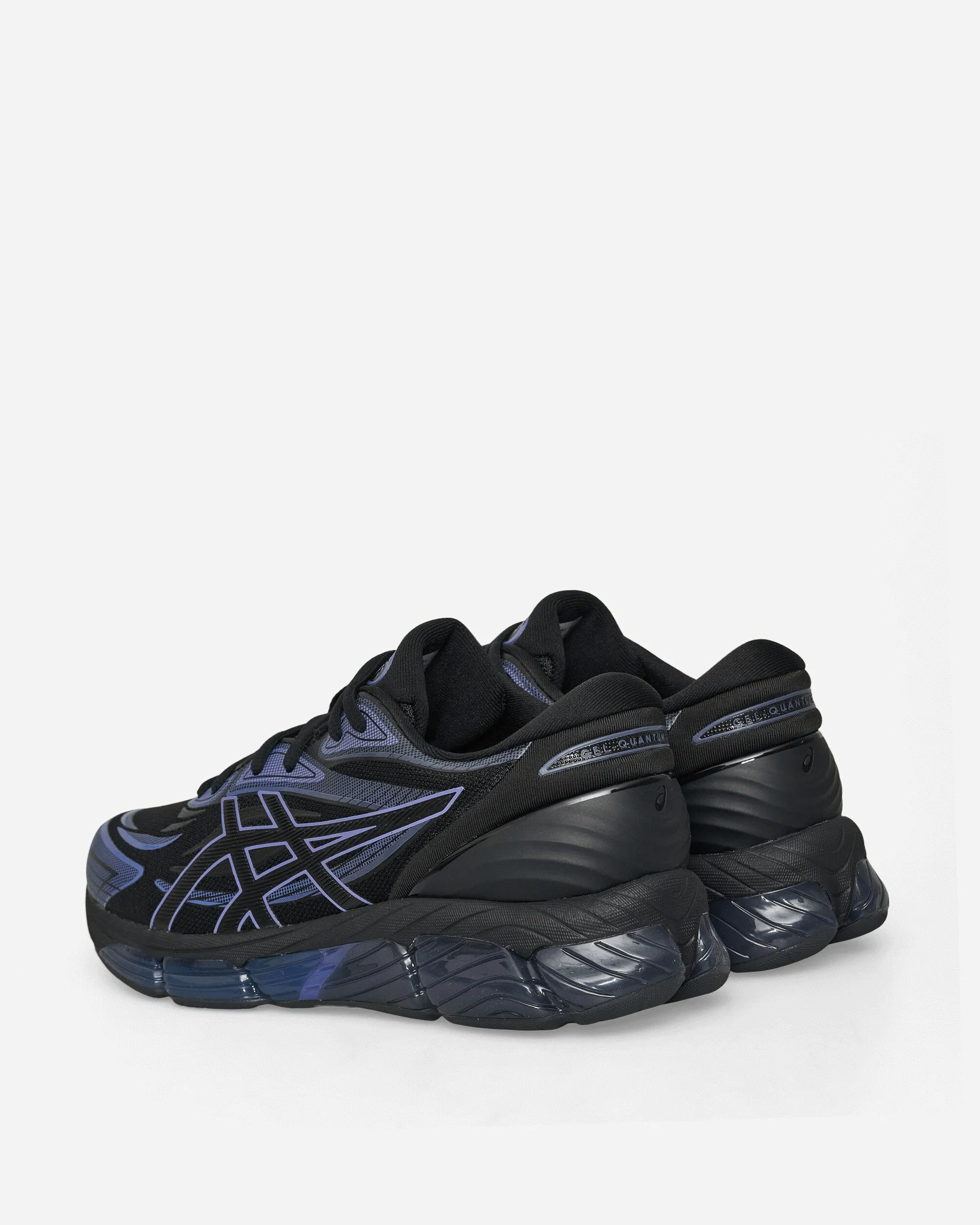 Minimalist Outfit GEL-Quantum 360 VIII Sneakers Black / Blueberry