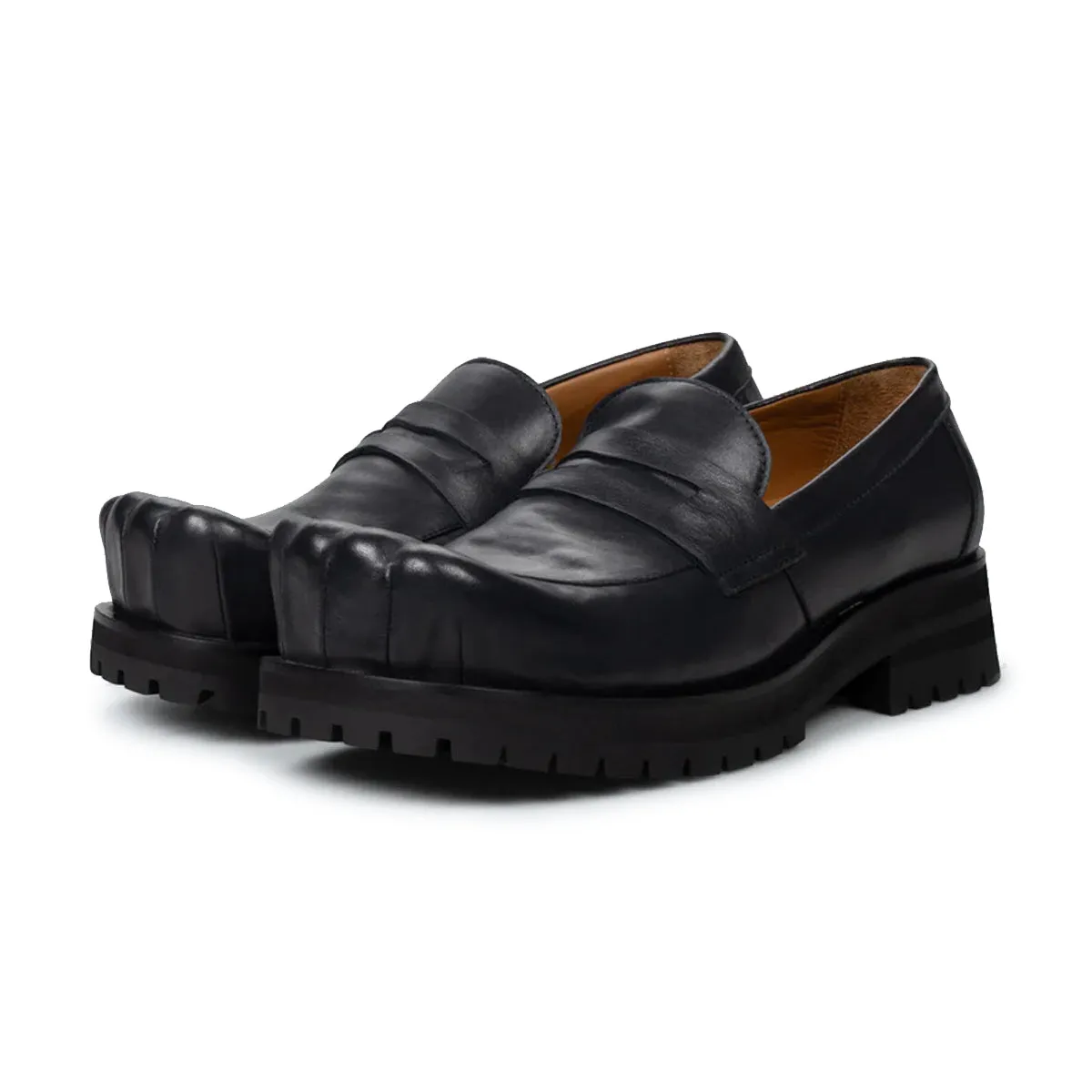 Sheathed Moccasin Moggies 'Black' Refined touch