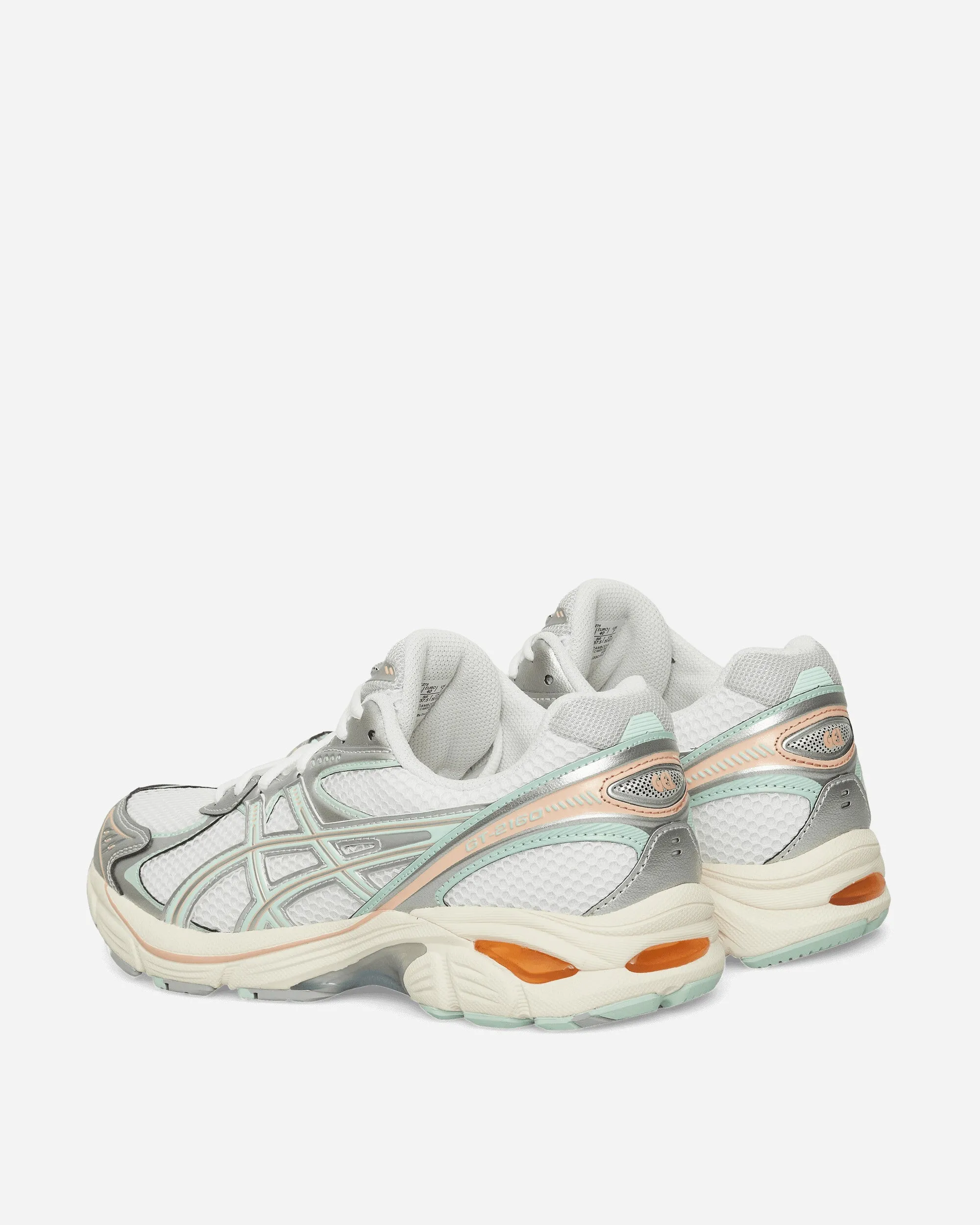 GT-2160 Sneakers White / Mint Tint Office Look