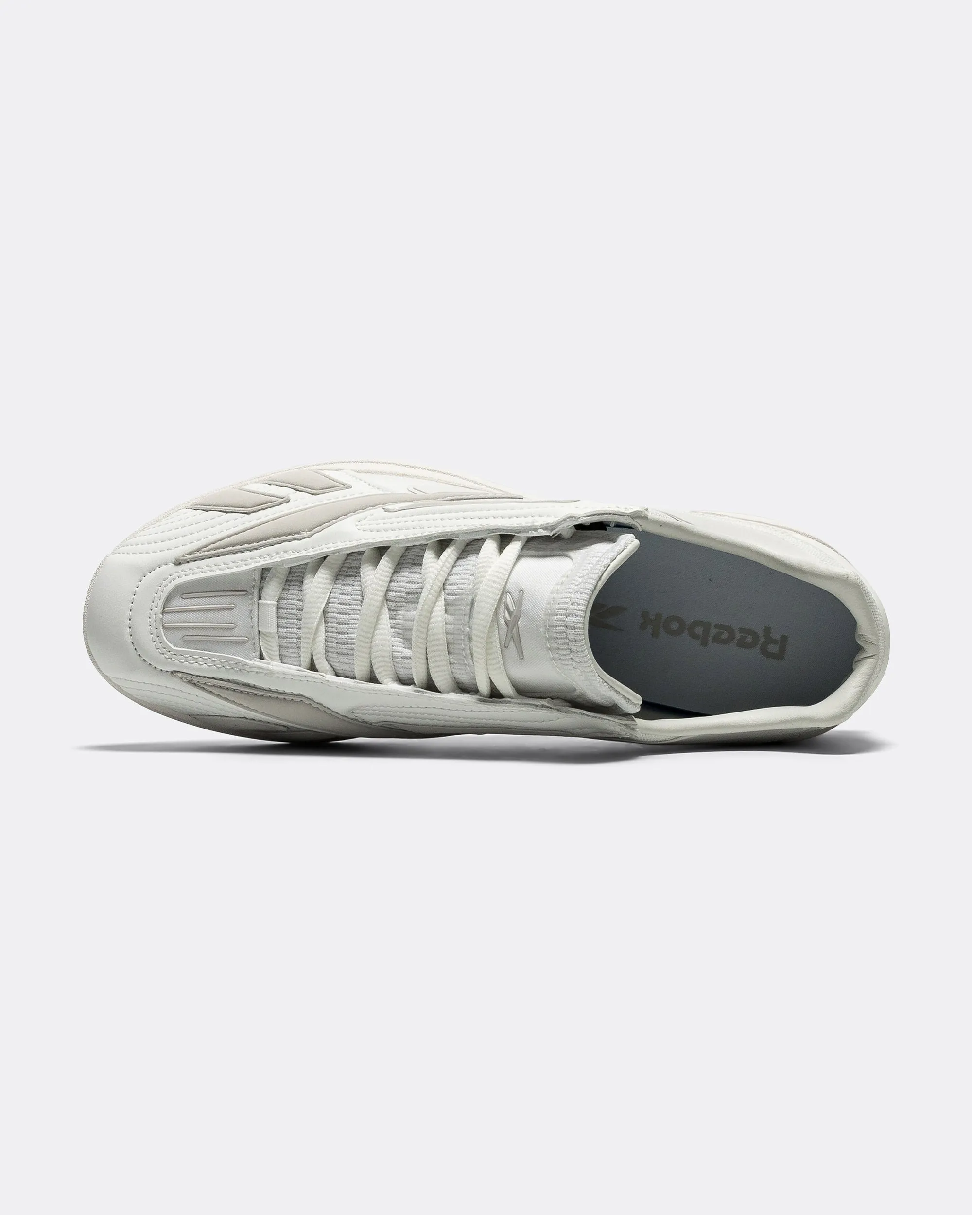 Hammer Pro LTD - Triple White Outdoor Stroll