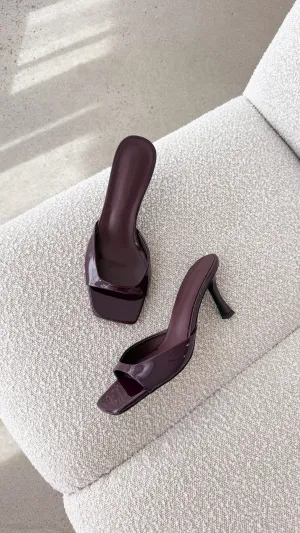 Joey Heel - Mulberry Patent Polished Glamour