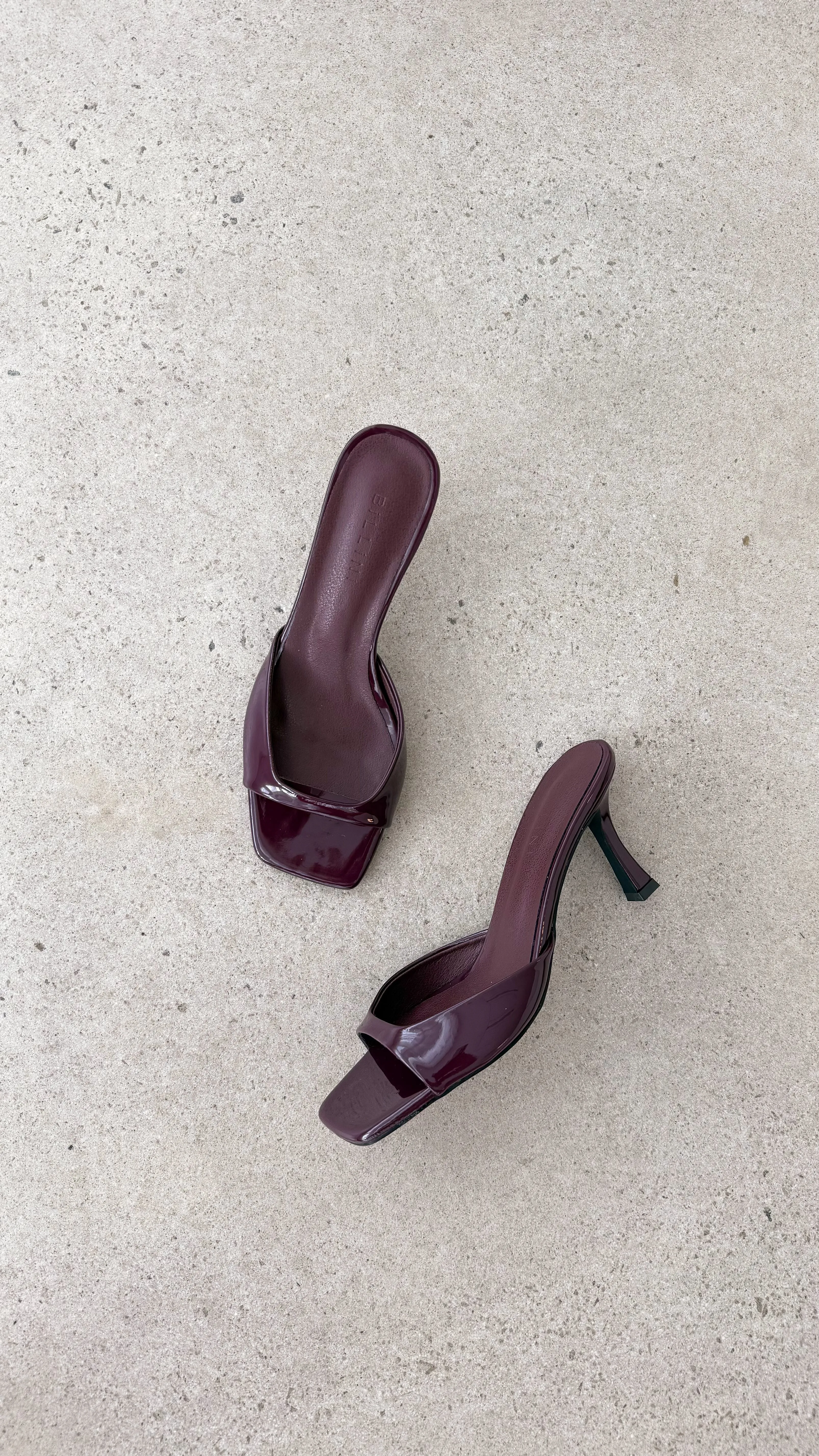 Feminine Touch Joey Heel - Mulberry Patent