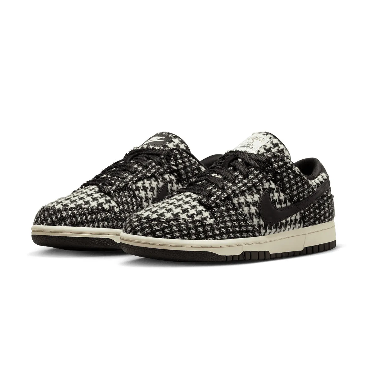   Harris Tweed Wmns Dunk Low 'Black Phantom' Hexagonal Traction