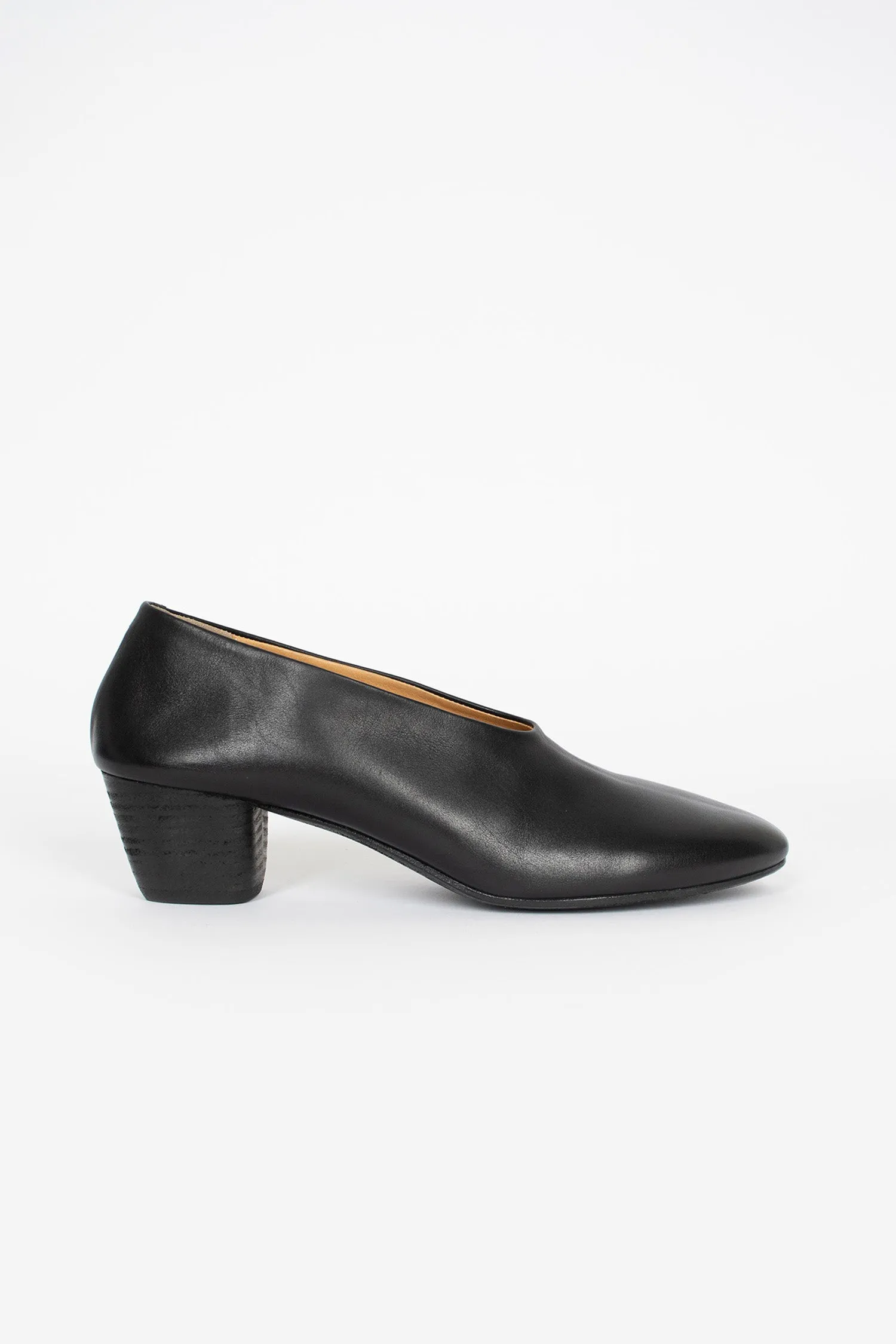 Run Errand Toe Guard Coltello Pump Black