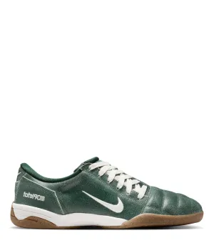 passionate runners Nike Total 90 Premium Green
