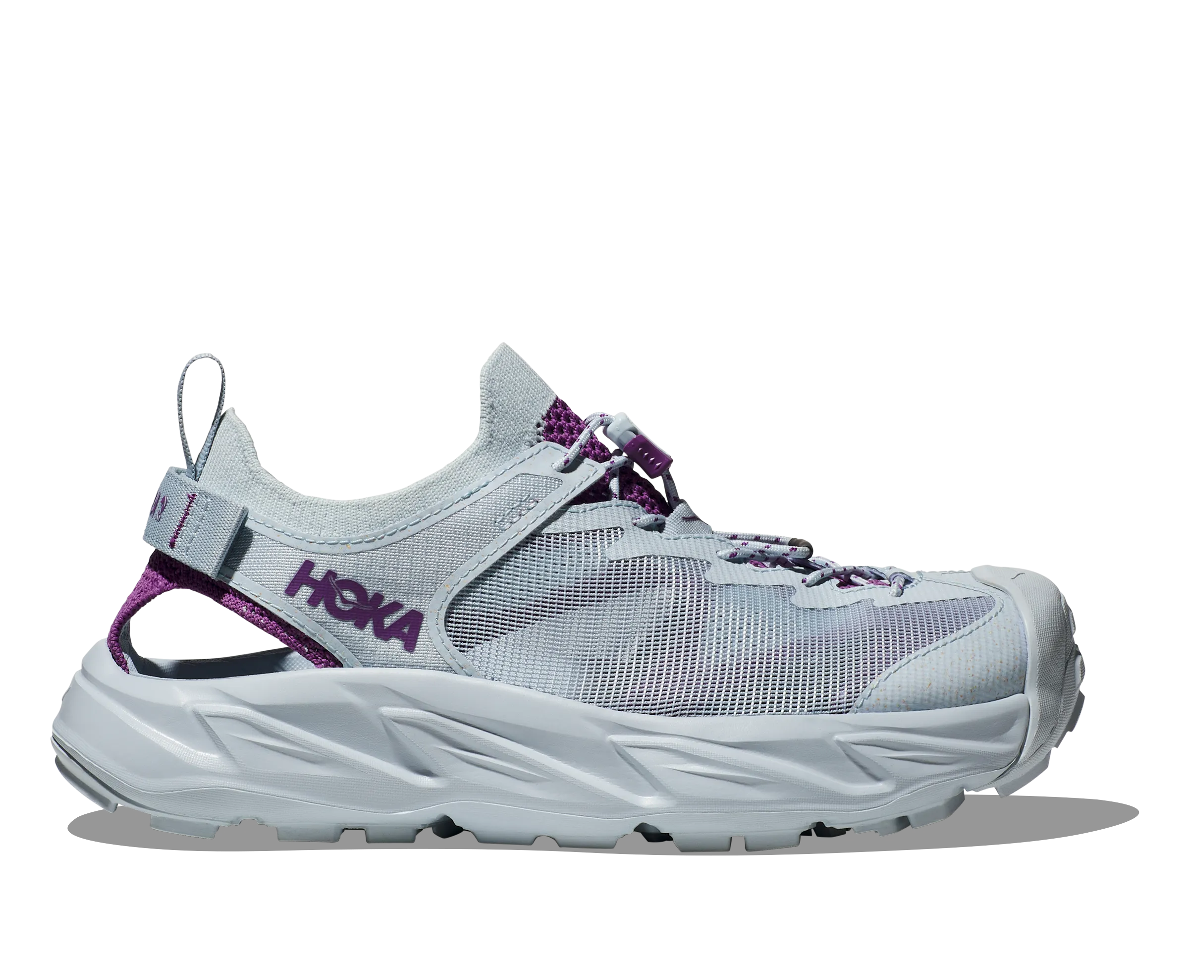 HOKA HOPARA 2 ILLUSION WOMEN'S night running shoes running in a dock area shoes