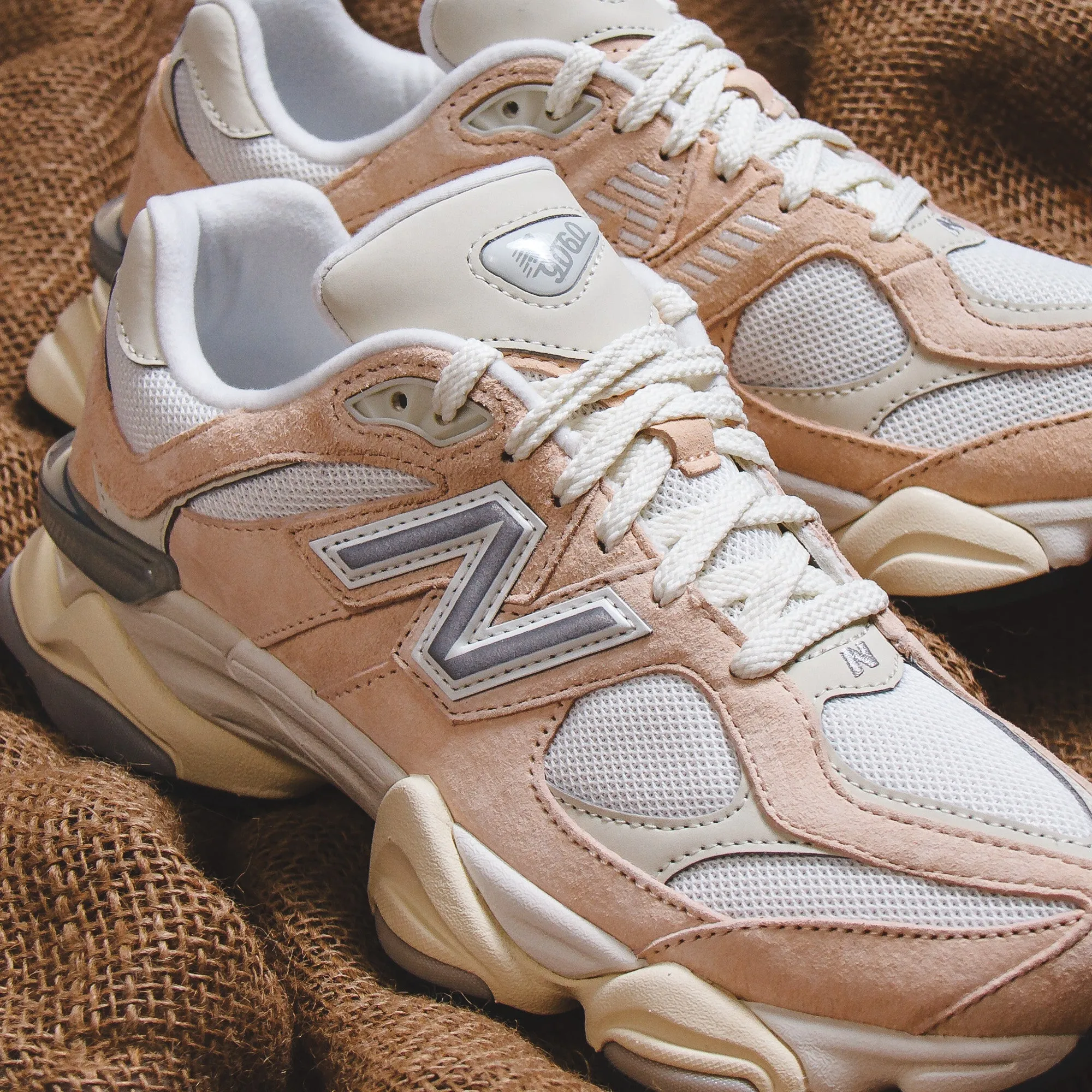 asphalt running footwear tear - resistant - fabric - strength shoes New Balance Unisex 9060 Vintage Rose U9060WNA
