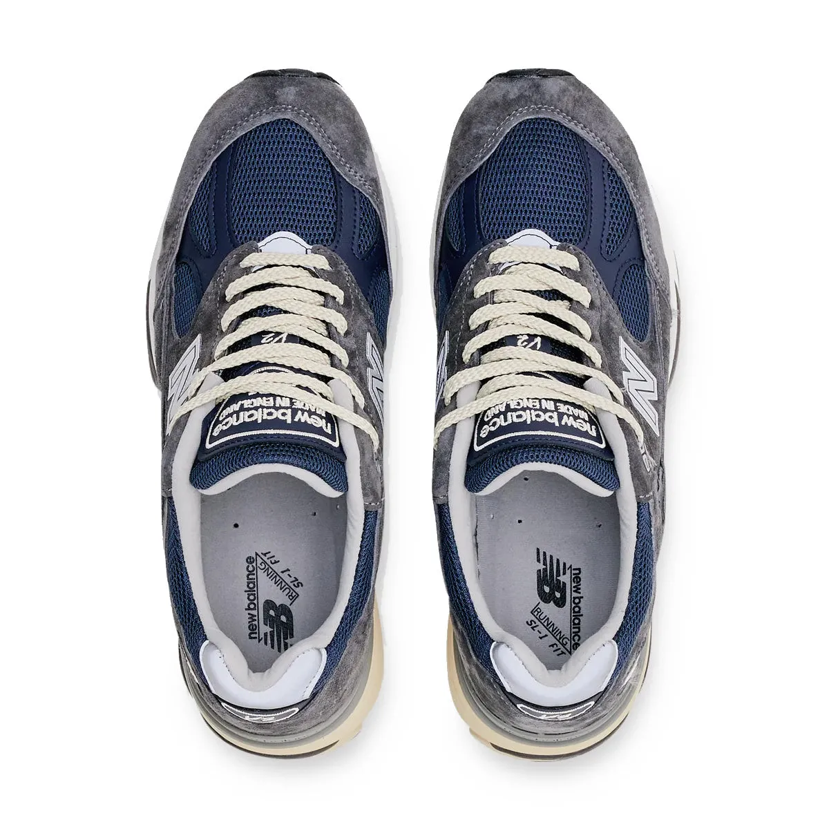 in UK 991 'Dark Gull Grey' Quick Action Strong Traction