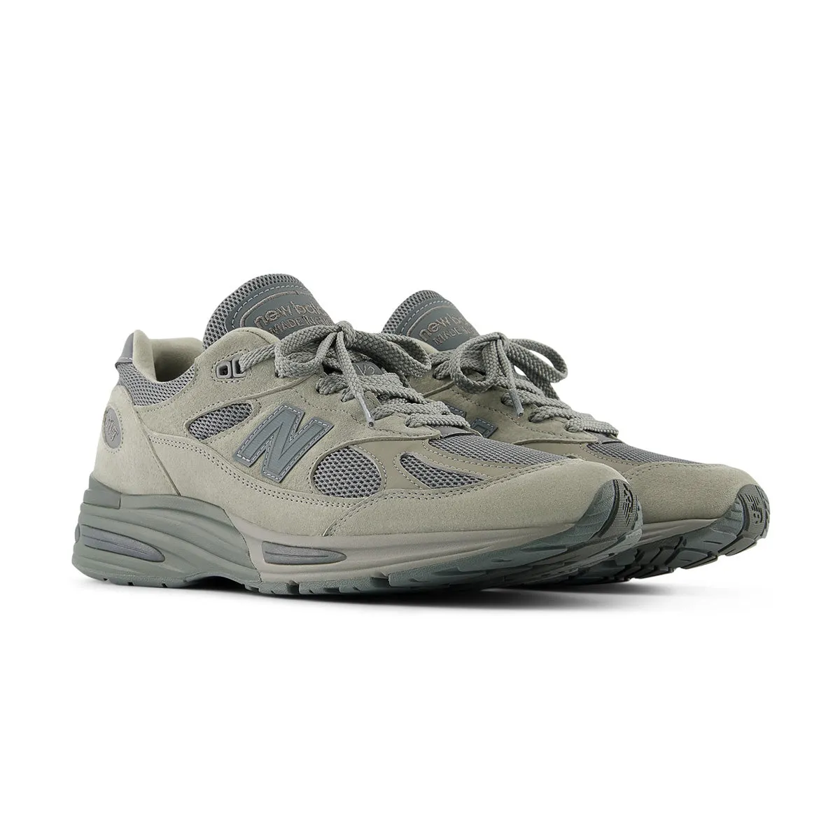 in UK   thisisneverthat 991v2 'Grey' Kick Style