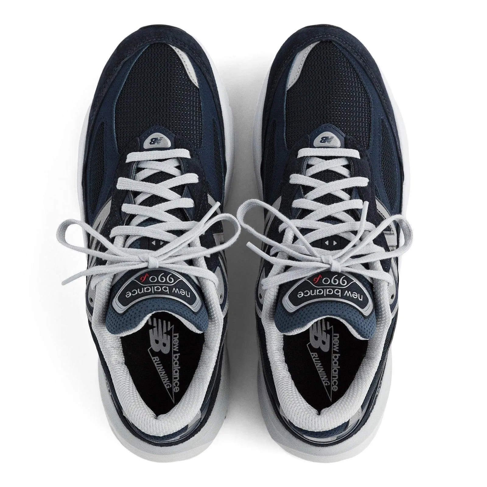 in USA 990v6 'Navy' Neutral Fit