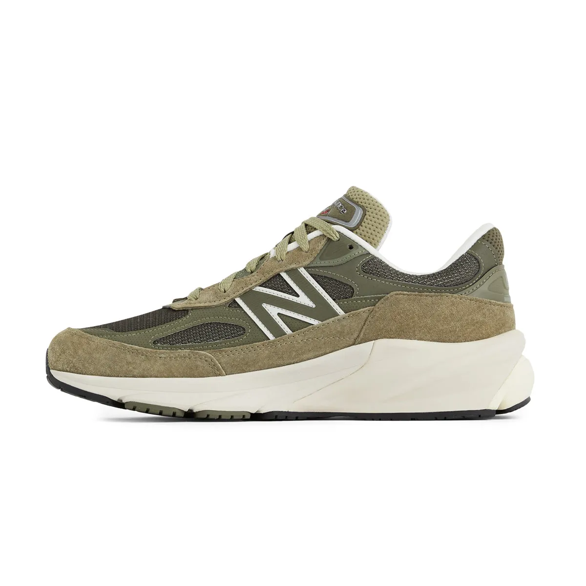 in USA 990v6 'True Camo' Vibrant fit