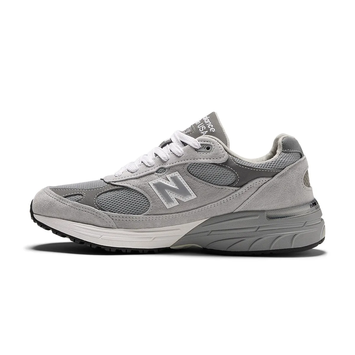 In USA 993 'Grey' walking shoes