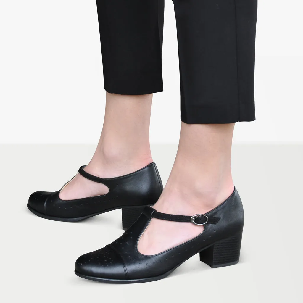 Smart Outfit Sleek Classic Jane Pumps - Mary Janes