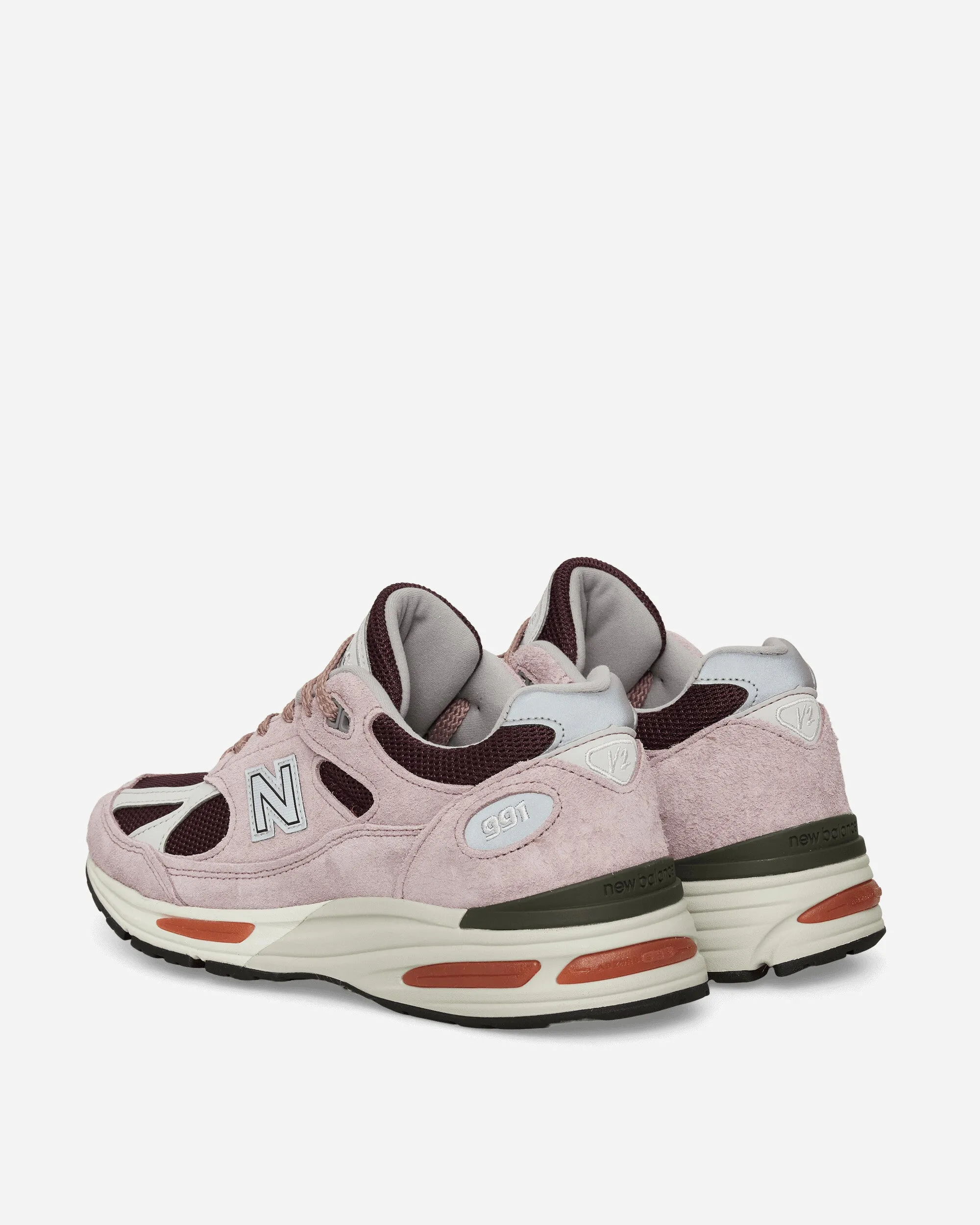 Stylish Sustainable Choice Made in UK 991v2 Grape Sorbet Sneakers Deauville Mauve