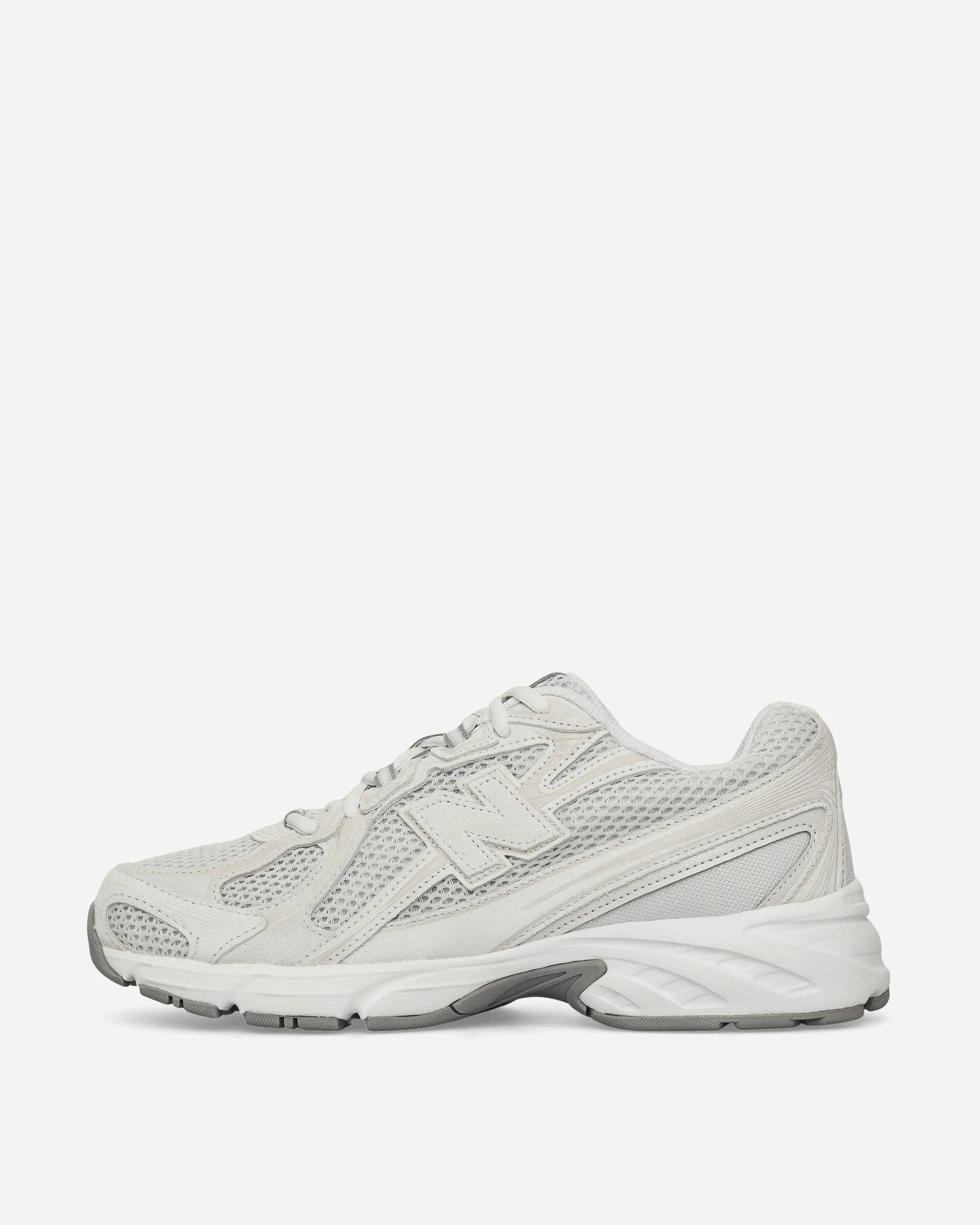 Concert Style Stone Hike 740 Sneakers Grey