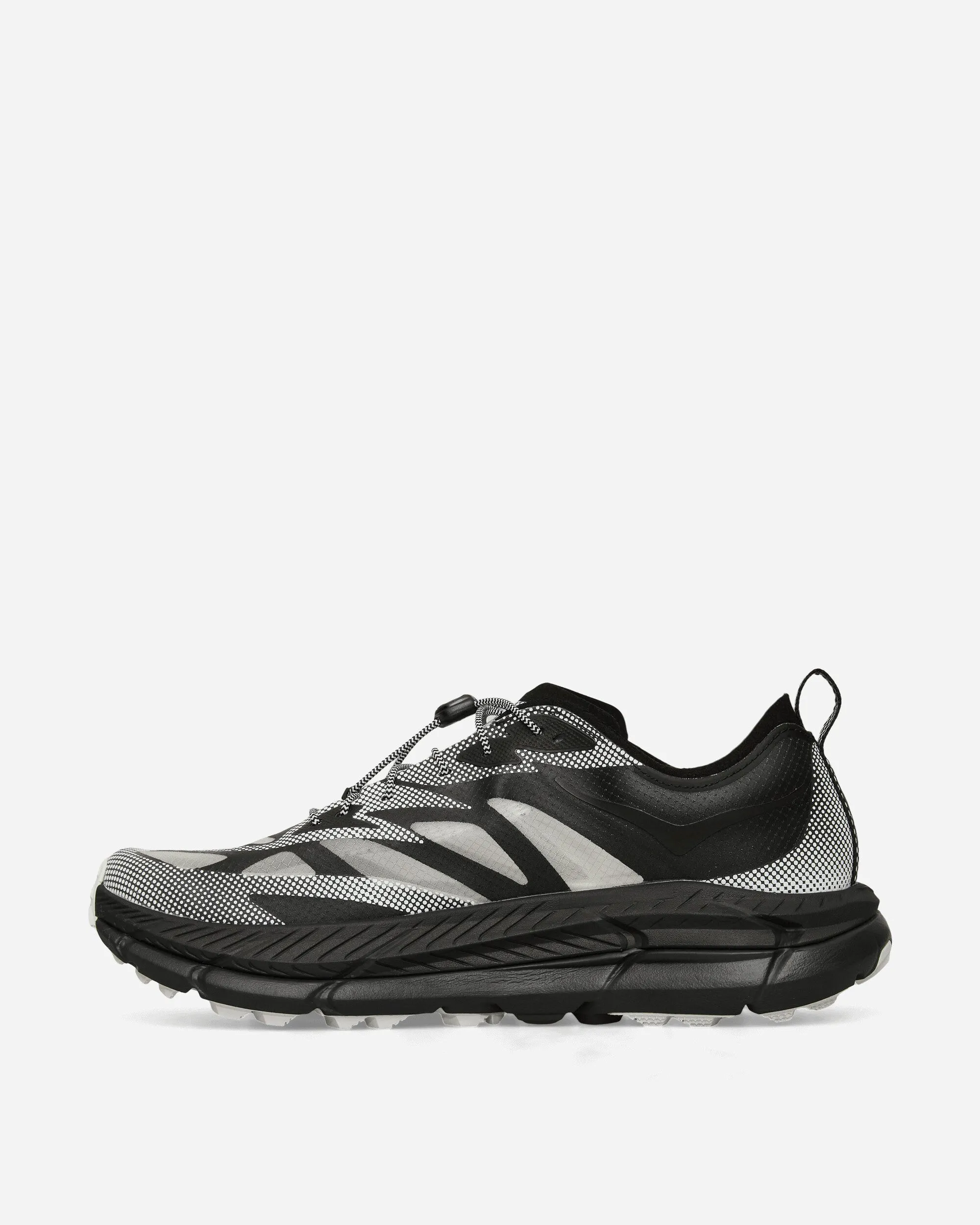 Stealth/Tech Mafate Speed 4 Lite Sneakers Black / White Smart Casual Quick Drying