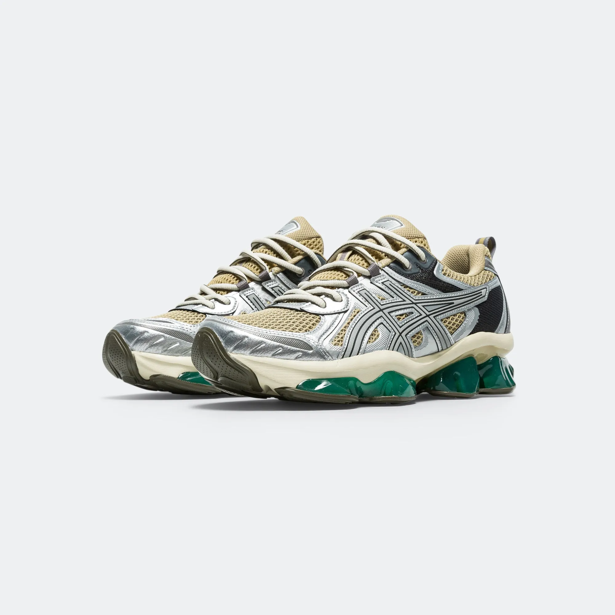 Multi Surface Traction TPU Heel Counter GEL-Quantum Kinetic - Khaki Beige/Pure Silver
