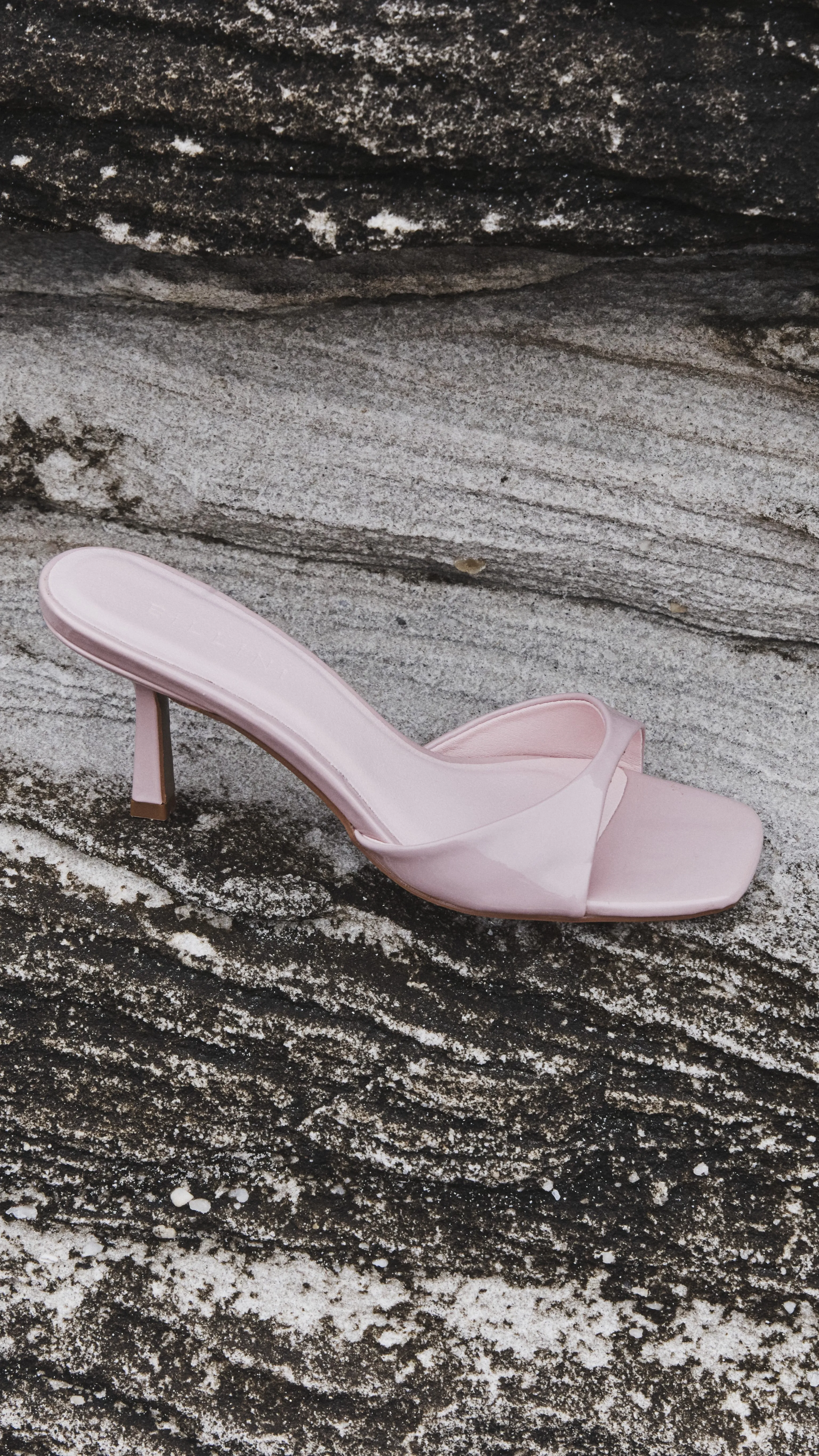 Yohan Heel - Pink Refined Comfort