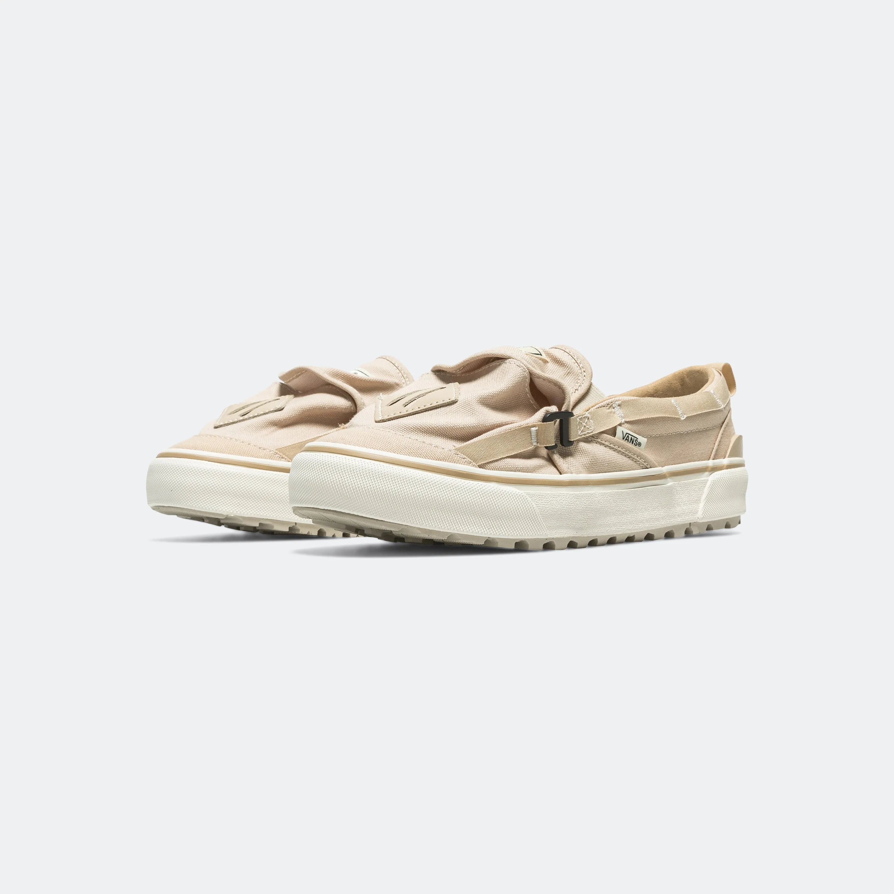 LX Slip-On MTE RS _ Nicole McLaughlin - Tan Hexagonal Lug Pattern